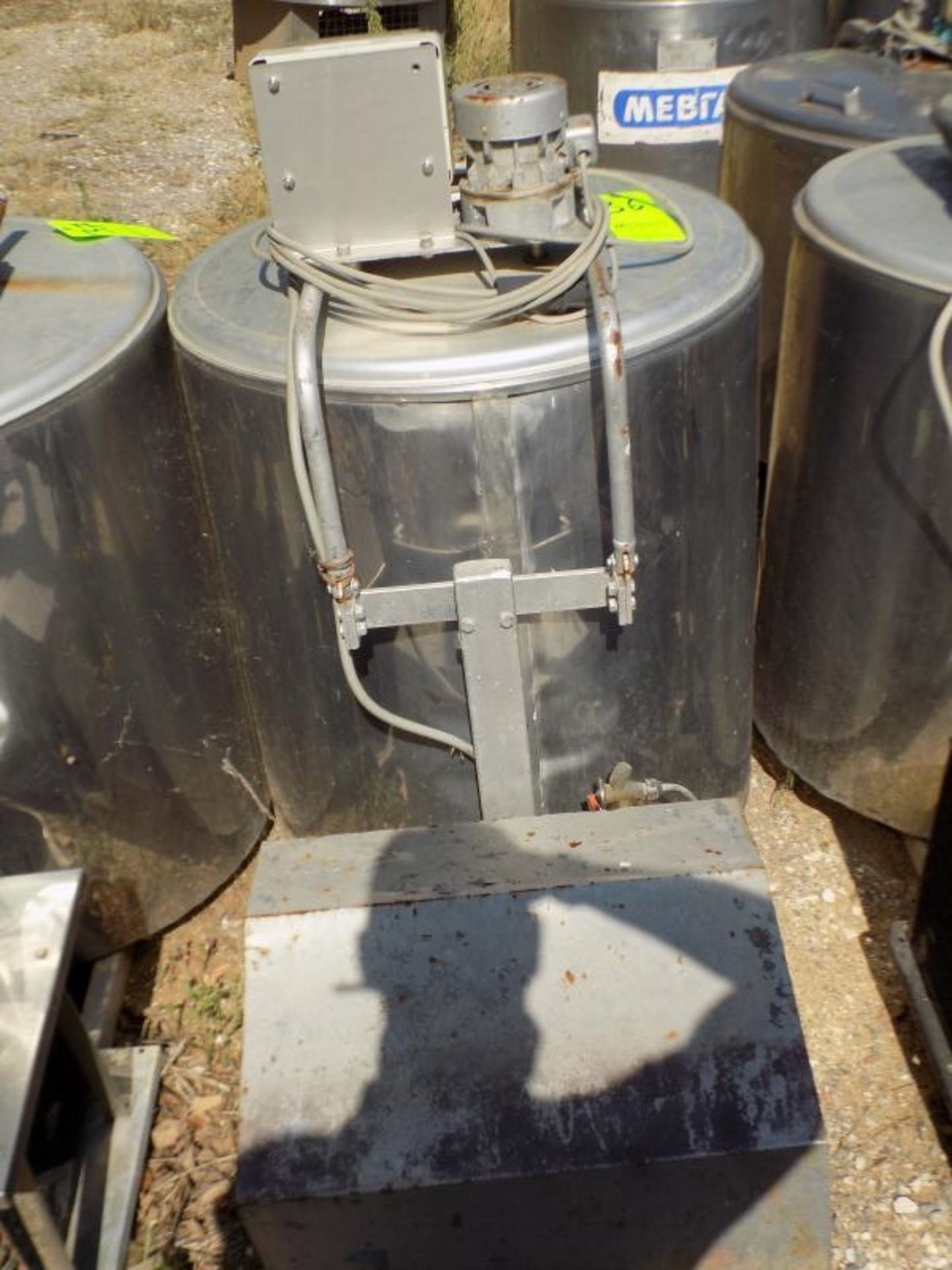 Japy Aprox. 320 L/85 Gal. Jacketed S/S Farm Tank with Hinged Lid, Twin Blade Prop, Motor with - Image 4 of 4