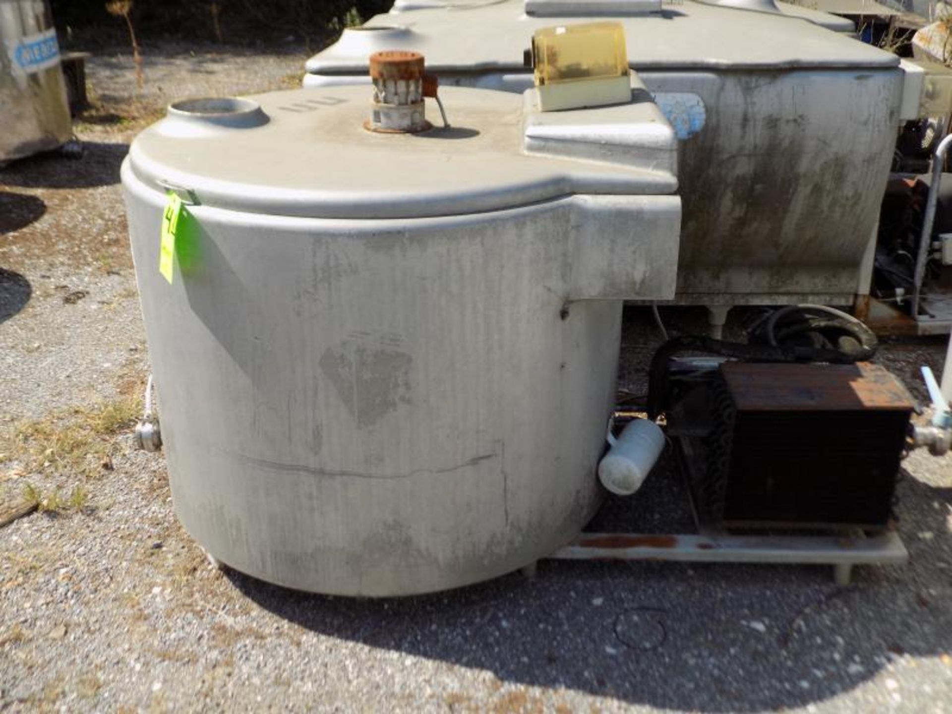 Frai Lait Aprox. 550 - 700 L/145 - 184 Gal. Jacketed S/S Farm Tanks with Hinged Lid, Twin Blade - Image 2 of 4