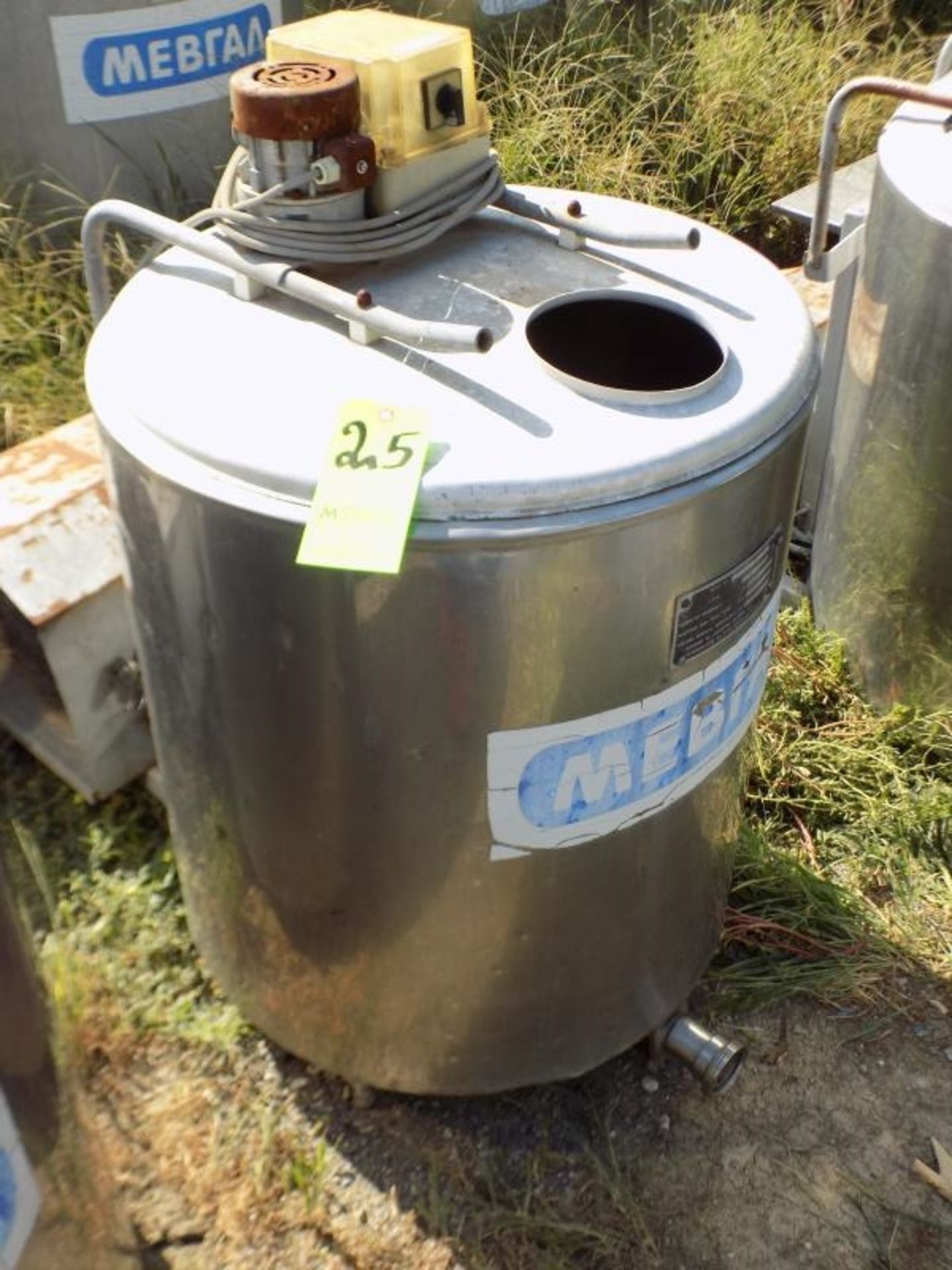 Japy Aprox. 320 L/85 Gal. Jacketed S/S Farm Tank with Hinged Lid, Twin Blade Prop, Motor with