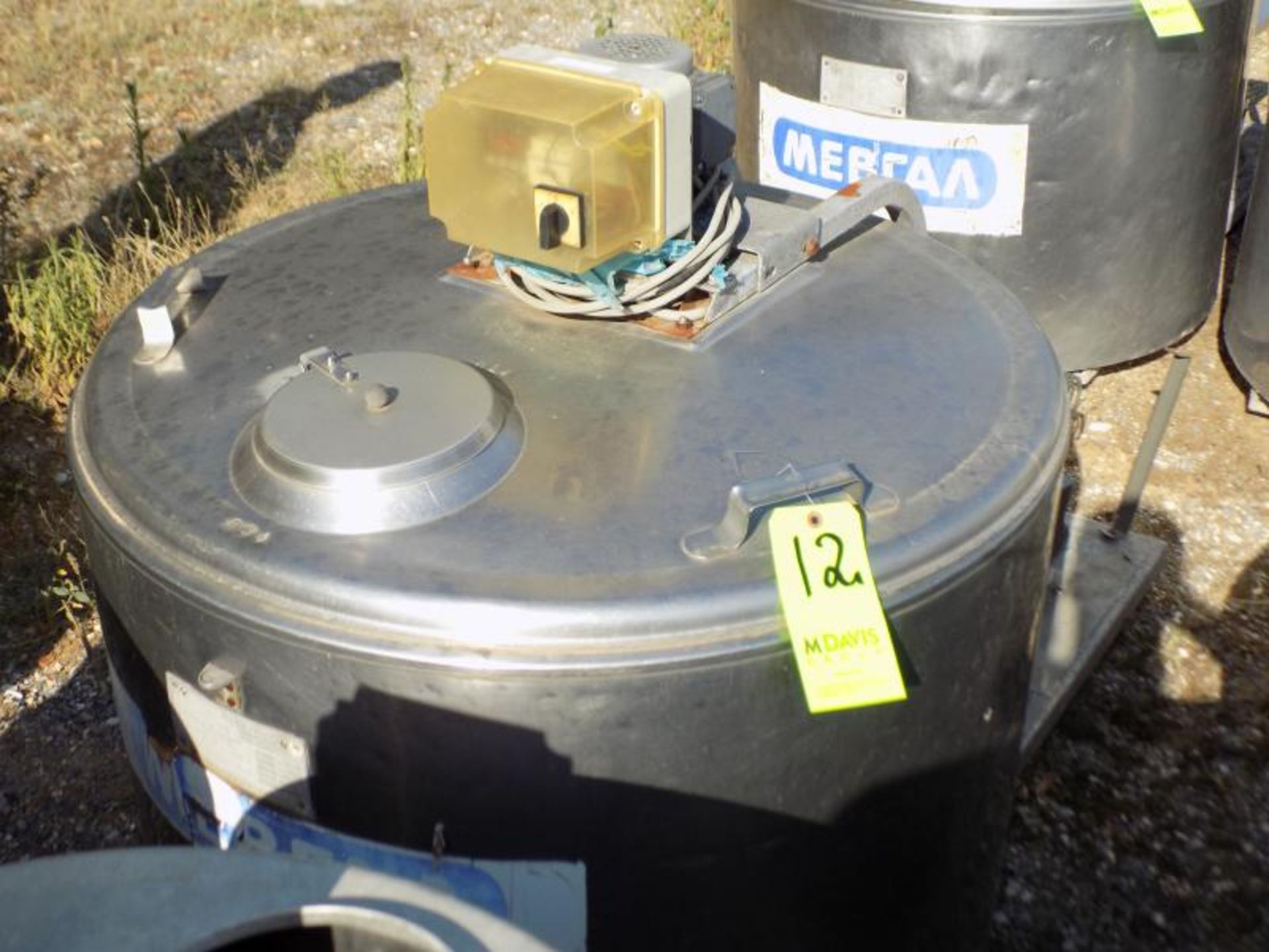 Japy Aprox. 320 L/85 Gal. Jacketed S/S Farm Tank with Hinged Lid, Twin Blade Prop, Motor with