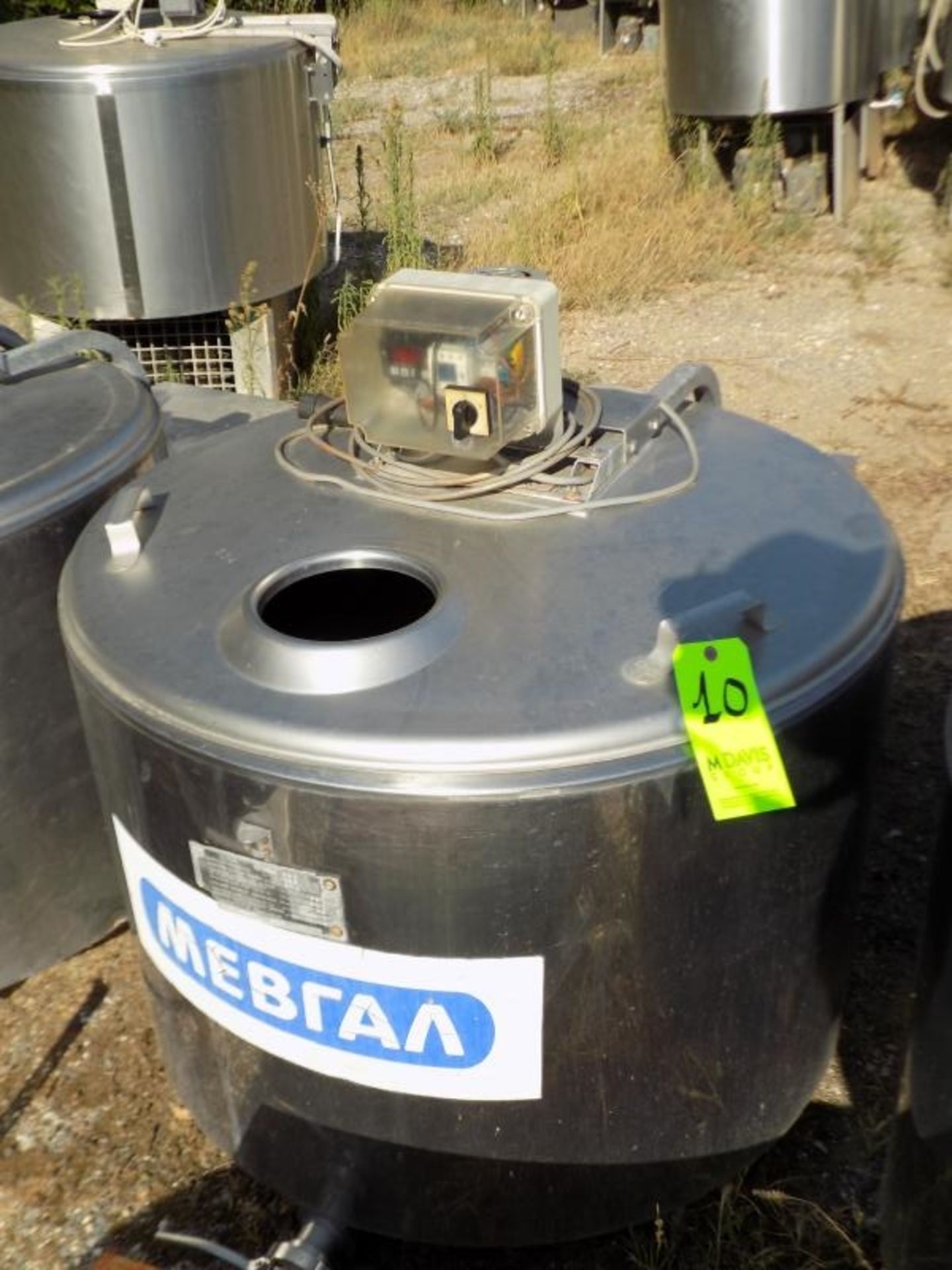 Japy Aprox. 320 L/85 Gal. Jacketed S/S Farm Tank with Hinged Lid, Twin Blade Prop, Motor with