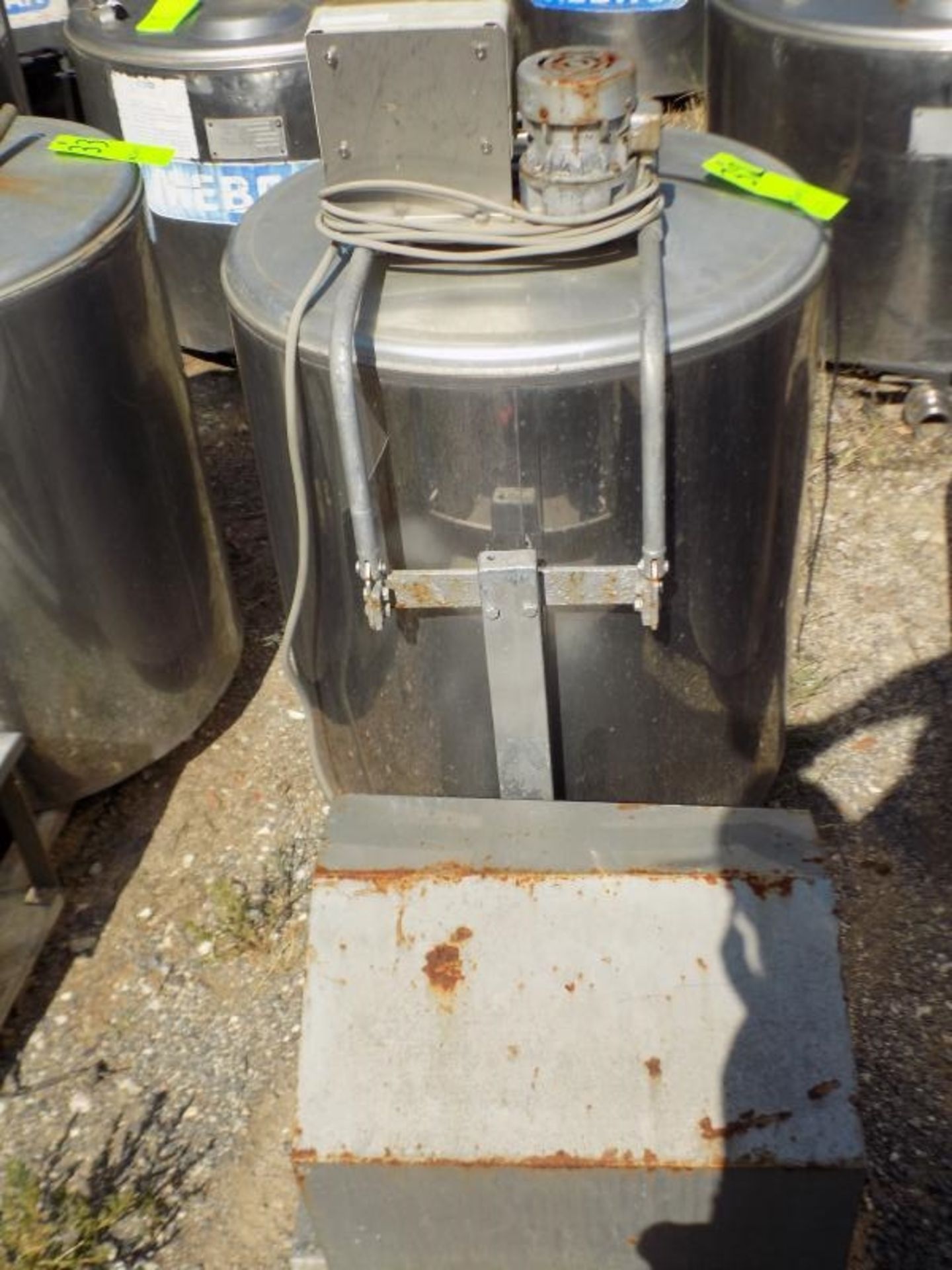 Japy Aprox. 320 L/85 Gal. Jacketed S/S Farm Tank with Hinged Lid, Twin Blade Prop, Motor with - Image 4 of 4