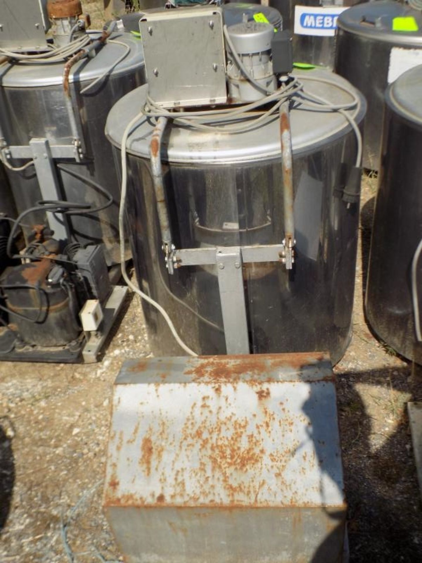 Japy Aprox. 320 L/85 Gal. Jacketed S/S Farm Tank with Hinged Lid, Twin Blade Prop, Motor with - Image 4 of 4