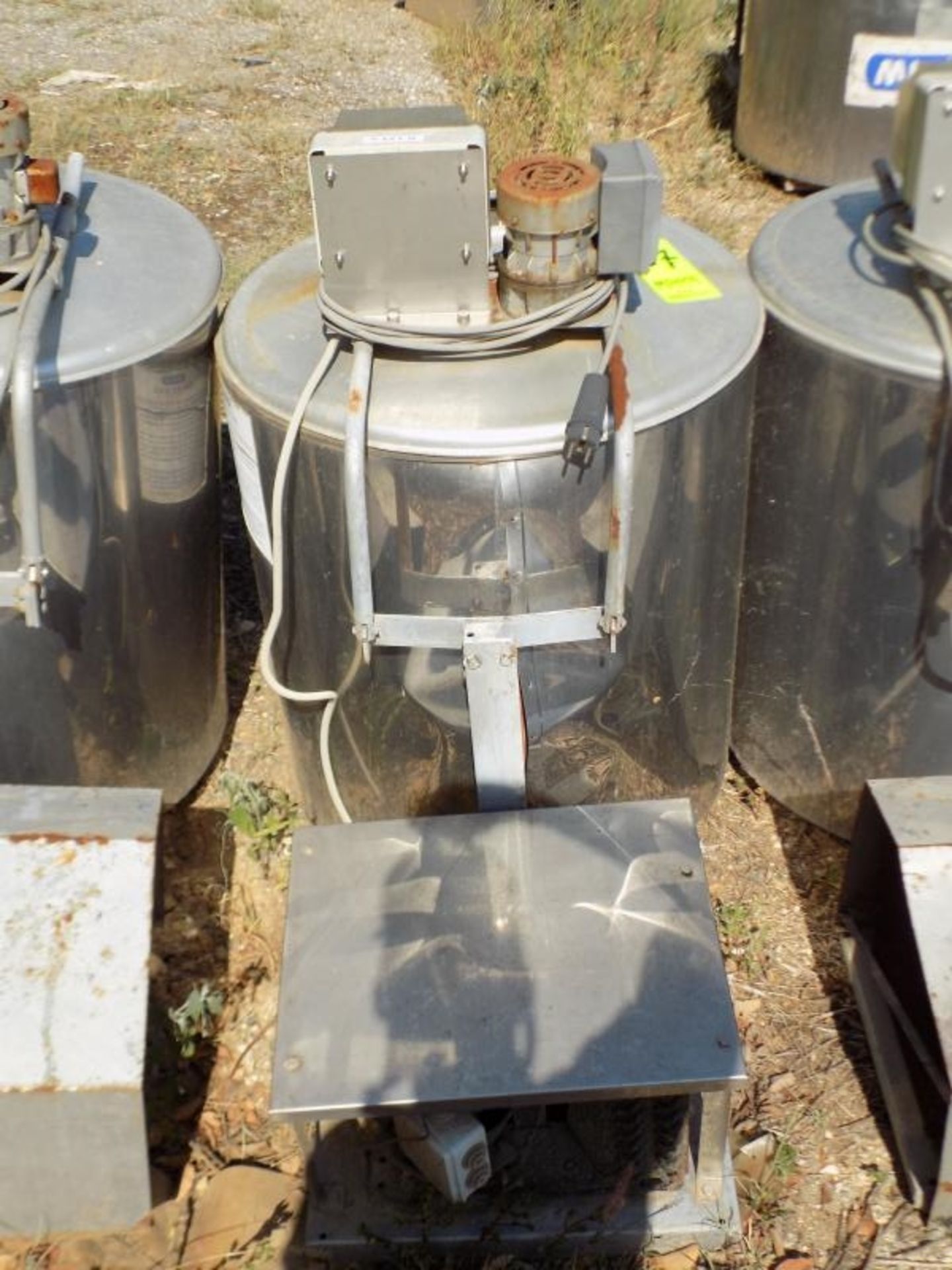 Japy Aprox. 320 L/85 Gal. Jacketed S/S Farm Tank with Hinged Lid, Twin Blade Prop, Motor with - Image 4 of 4