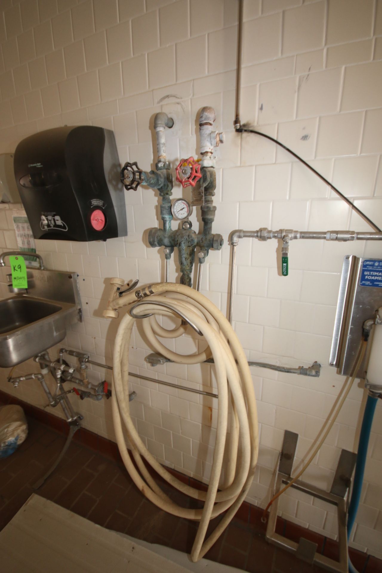 Strahman M5000 Hose Mixing Station with hose & nozzles