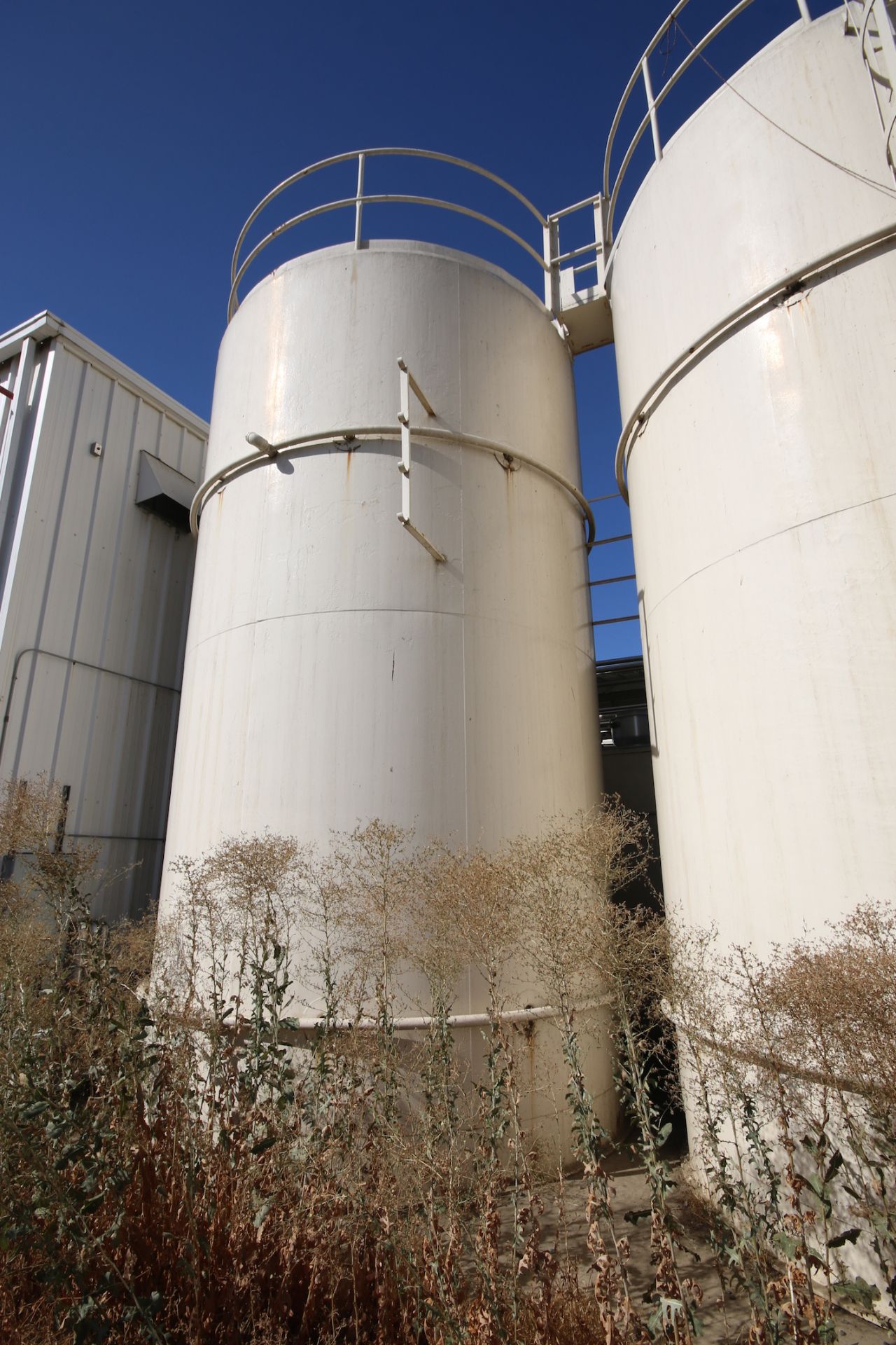 Mueller 15,000 Gal. S/S Refrigerated Silo, Door SN D7802-3, with Sloped Bottom, Spray Balls