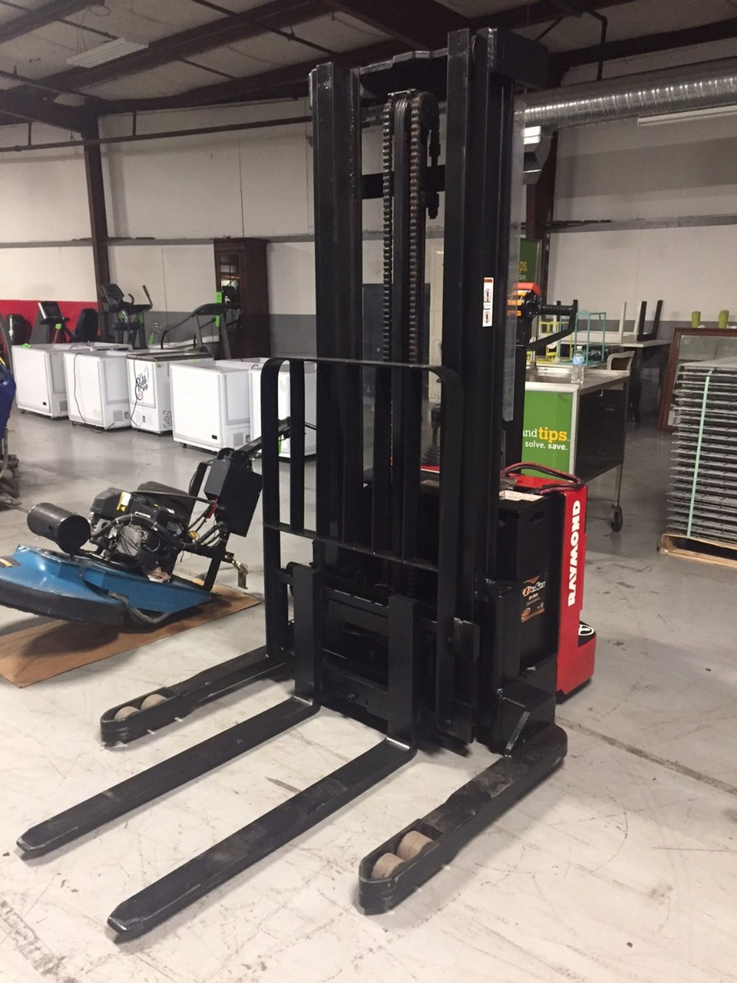 Raymond 3,750 lb. Walk Behind Forklift, Walkie Stacker, Model RSS40, S/N RSS40-03-01418, Pallet