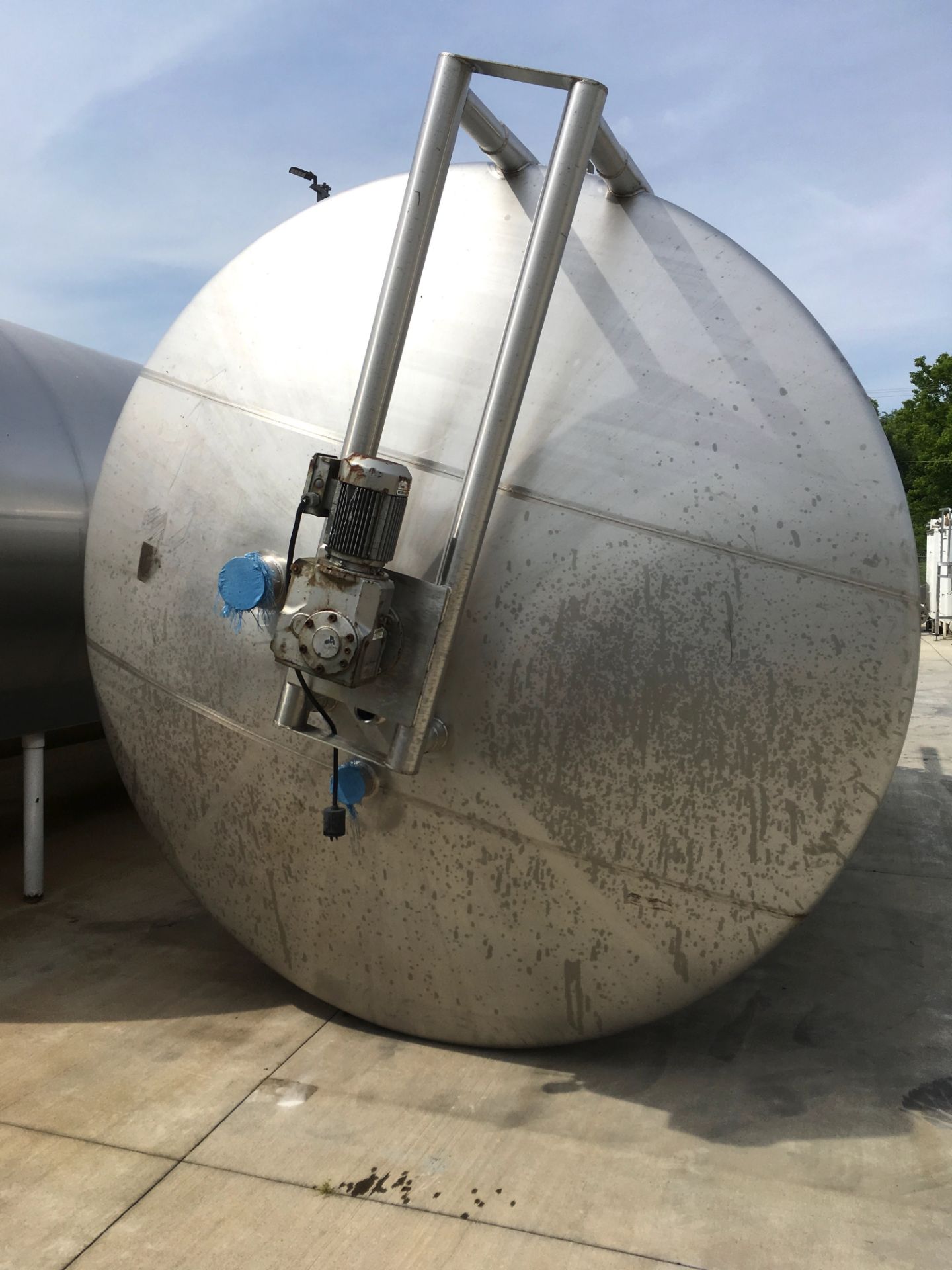 Cherry Burrell 8,900 Gallon Vertical Mixing Tank Model: CVC 8900 Serial: E-174-94 Stainless Steel - Image 10 of 11