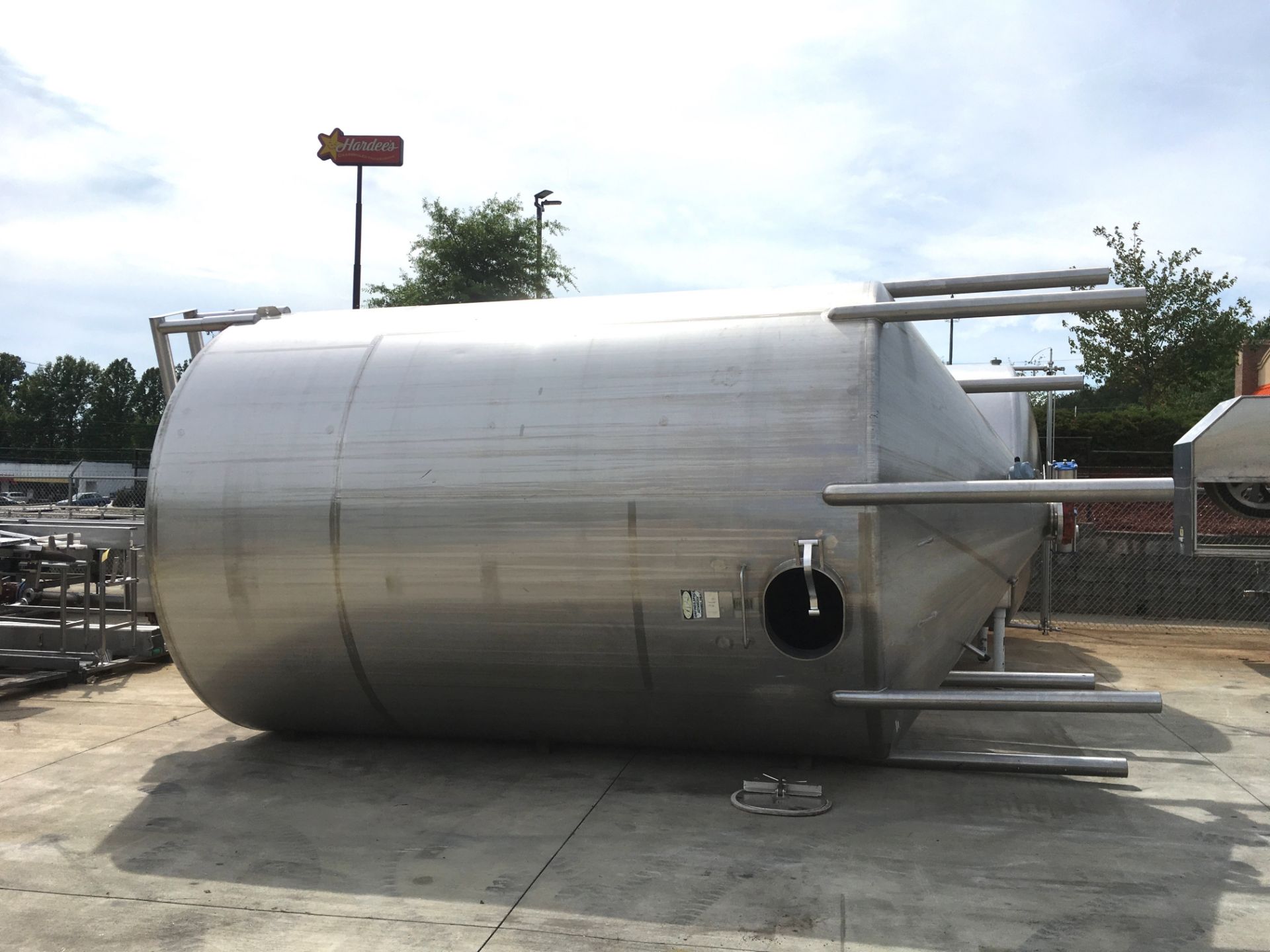 Cherry Burrell 8,900 Gallon Vertical Mixing Tank Model: CVC 8900 Serial: E-174-94 Stainless Steel