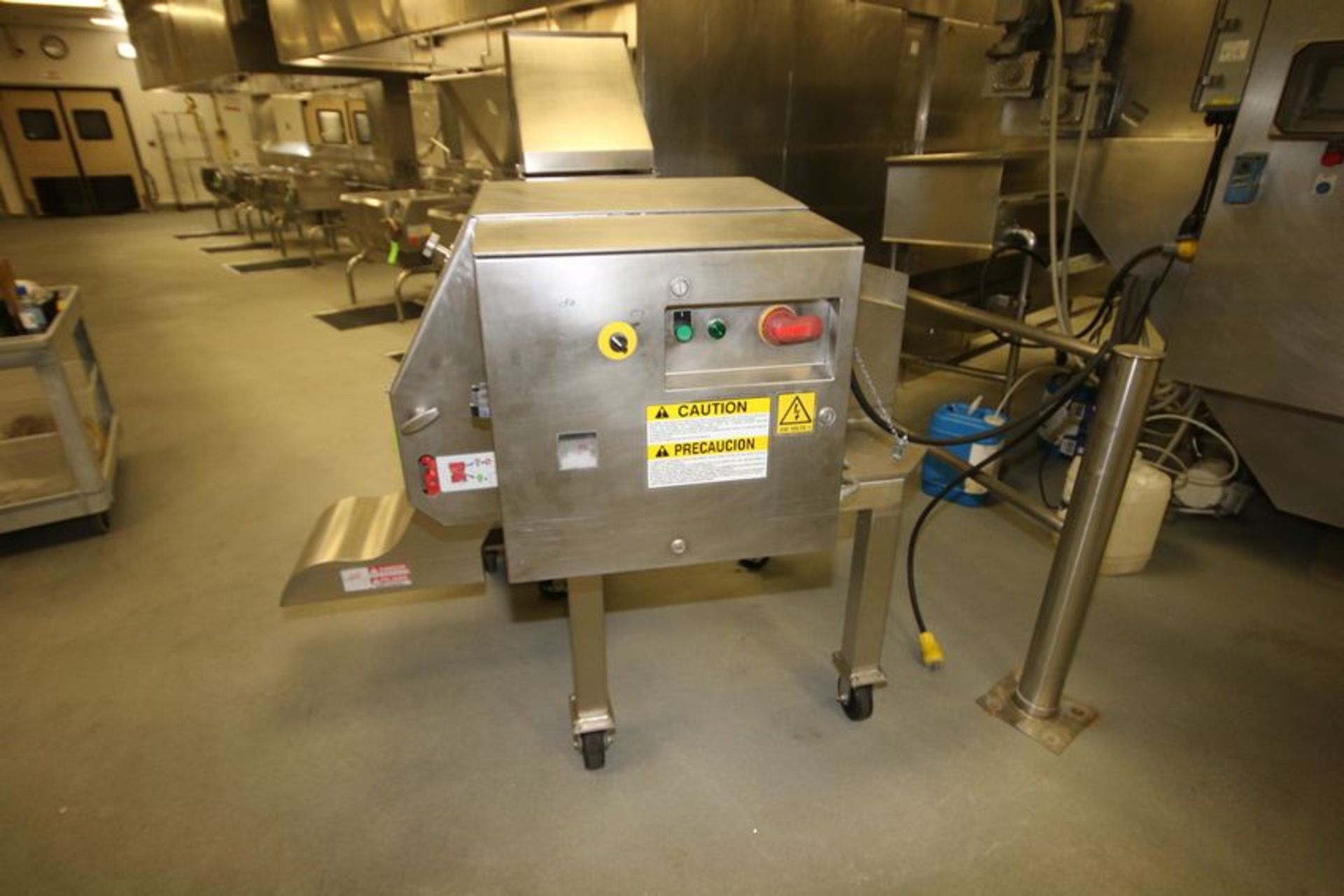 Urschel Diversa Cut 2110 Dicer, Model DC, S/N 174 with S/S Clad Motor, Controls, Mounted on S/S - Image 3 of 12