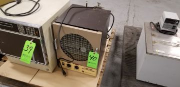 Lab-Line Duo-Vac Oven, Model 3620ST, S/N 128-109 includes Busch Vacuum Pump, Type RB004B1FS, S/N