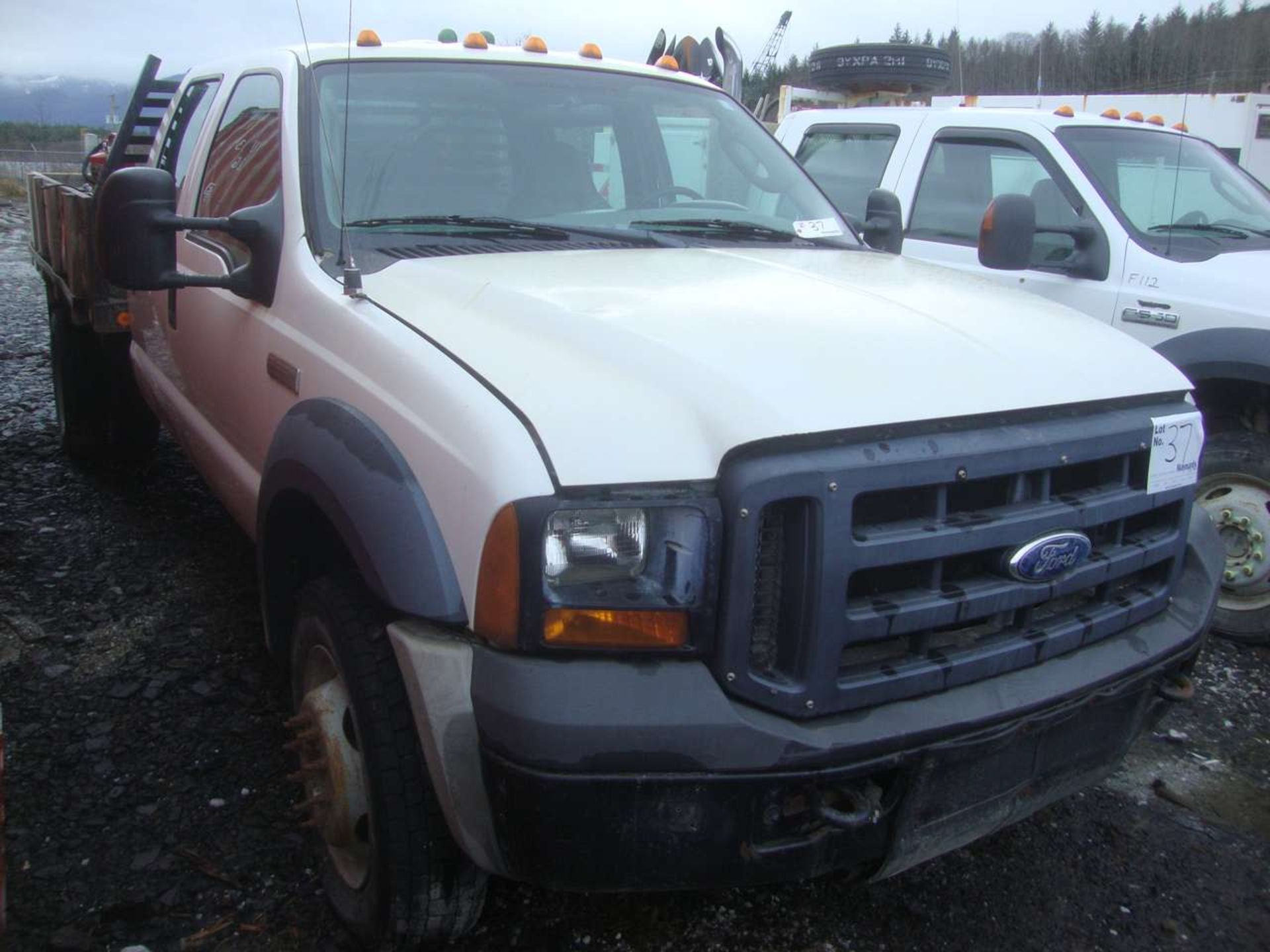 2006 Ford F-550 XLT Super Duty Pick up truck - Image 2 of 9