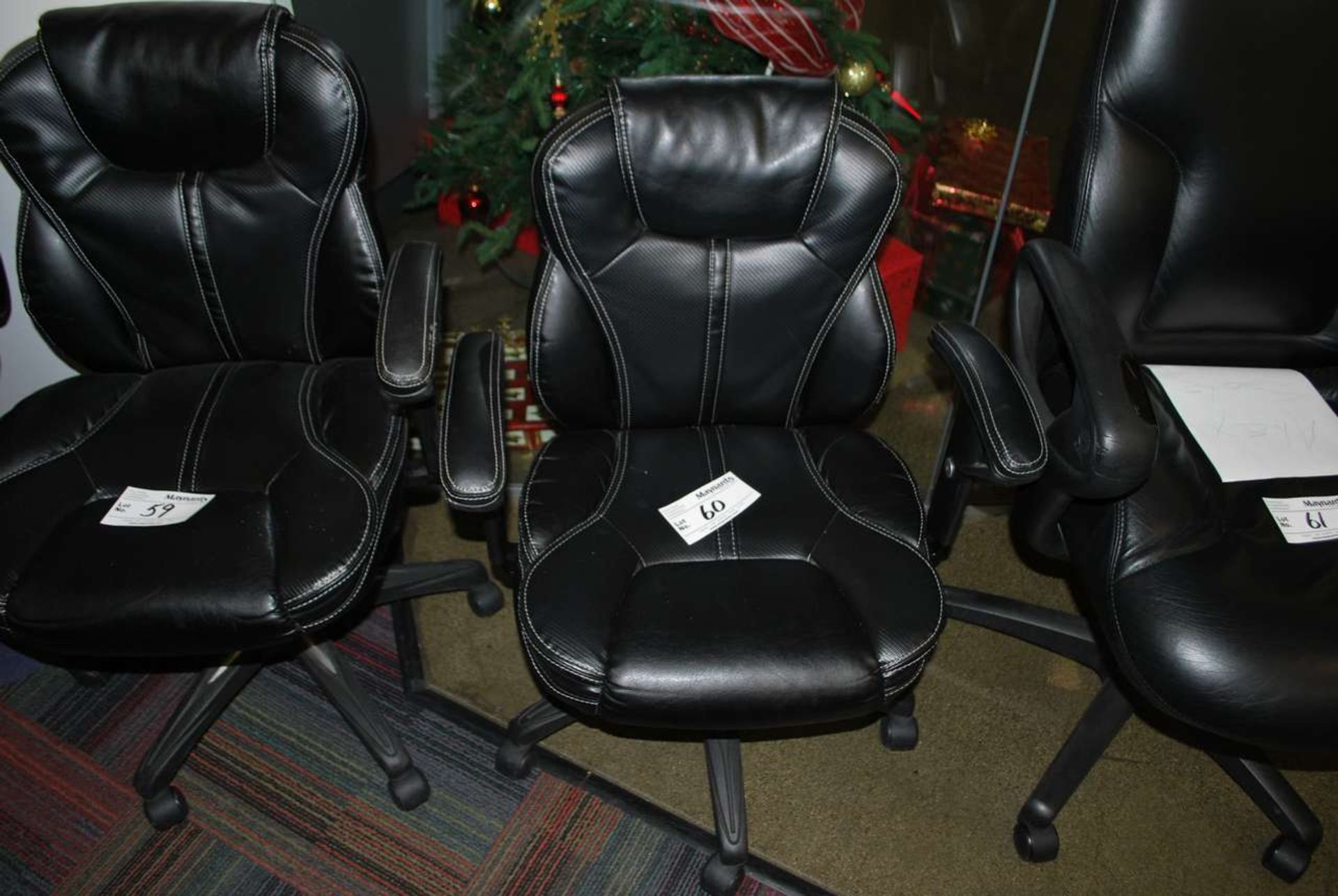 Black leather gas lift chair