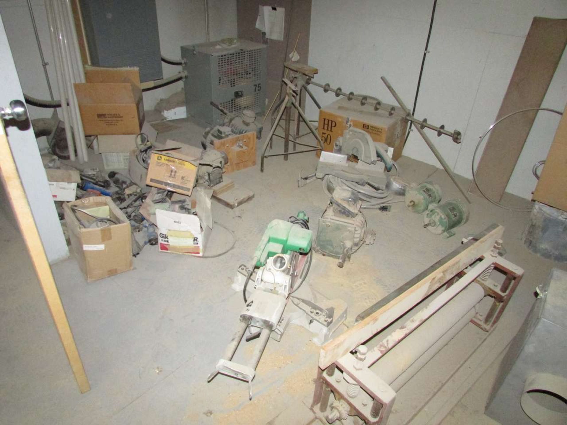 Contents of Maintenance Shop - Image 11 of 13