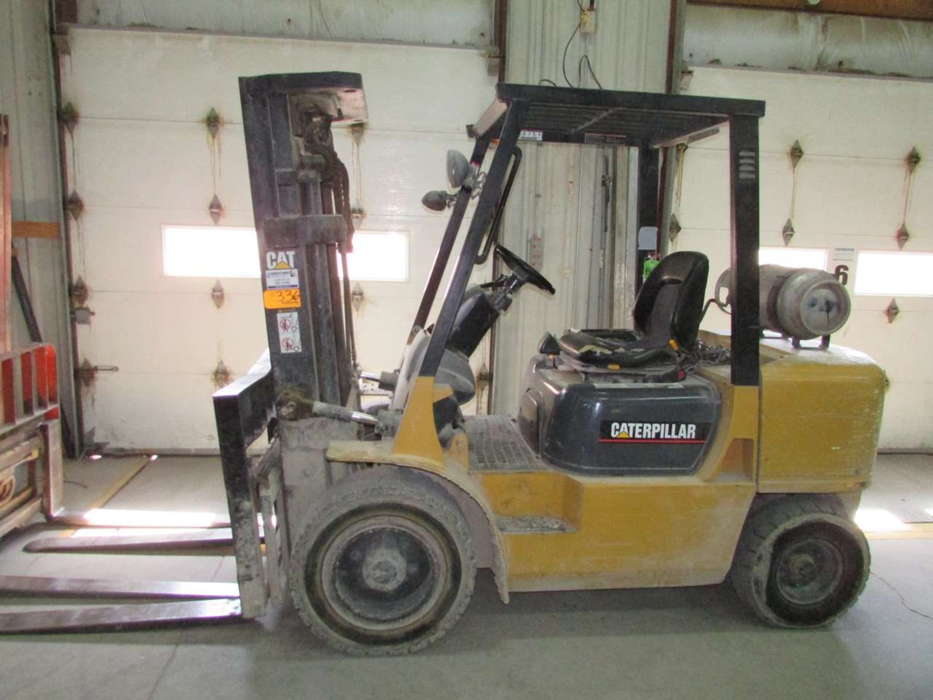 Caterpillar GP30K 6,000Lbs Fork Truck