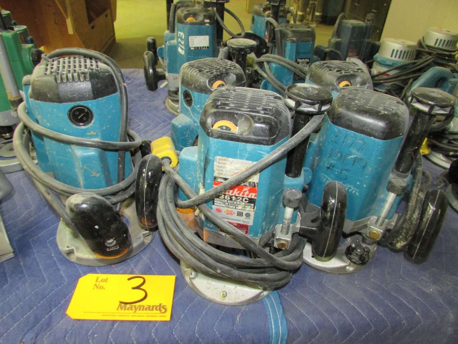 Makita 3612C (5) Electric Routers