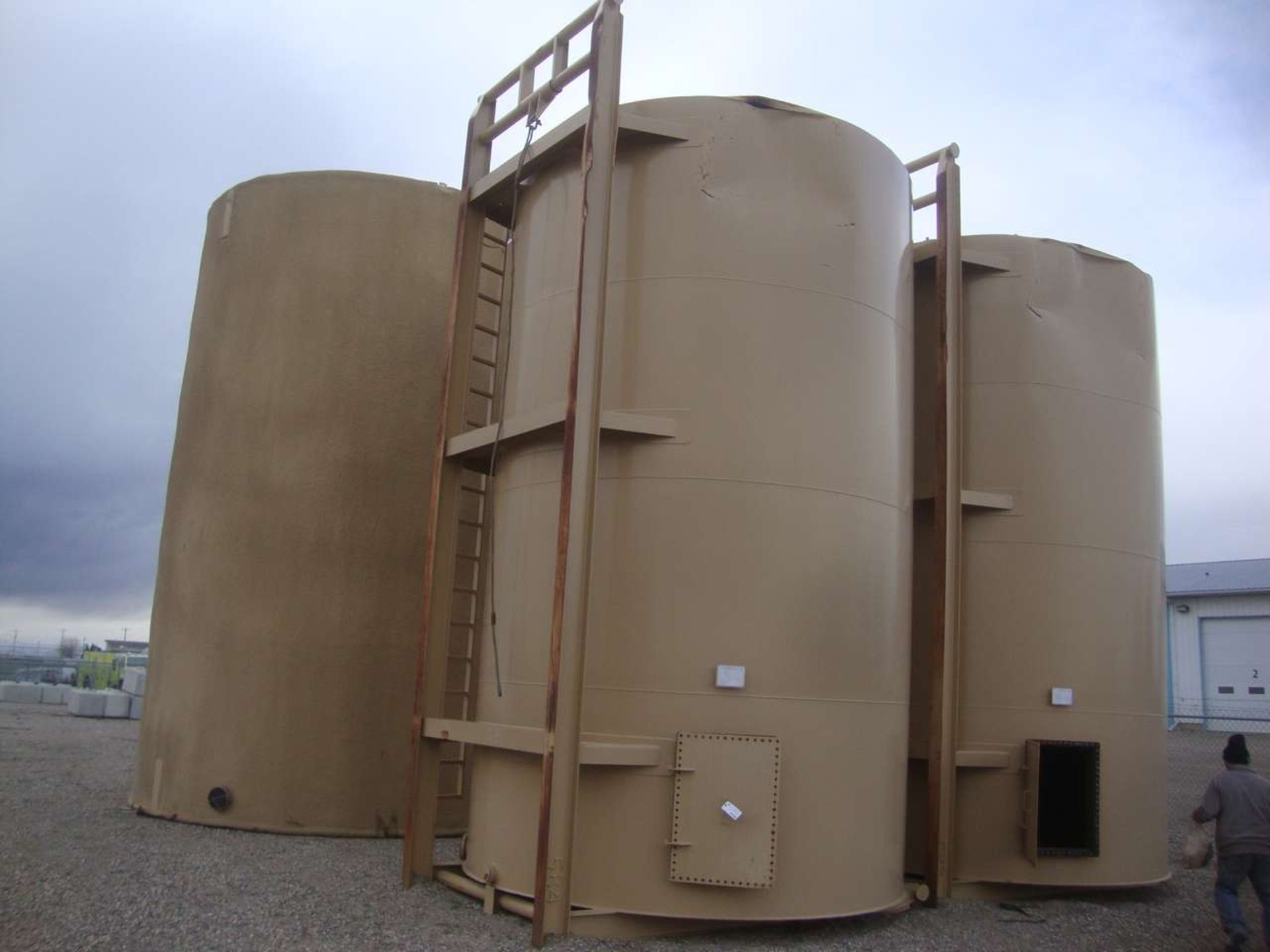 2011 Outlaw Welding Storage tank, 400 BBL
