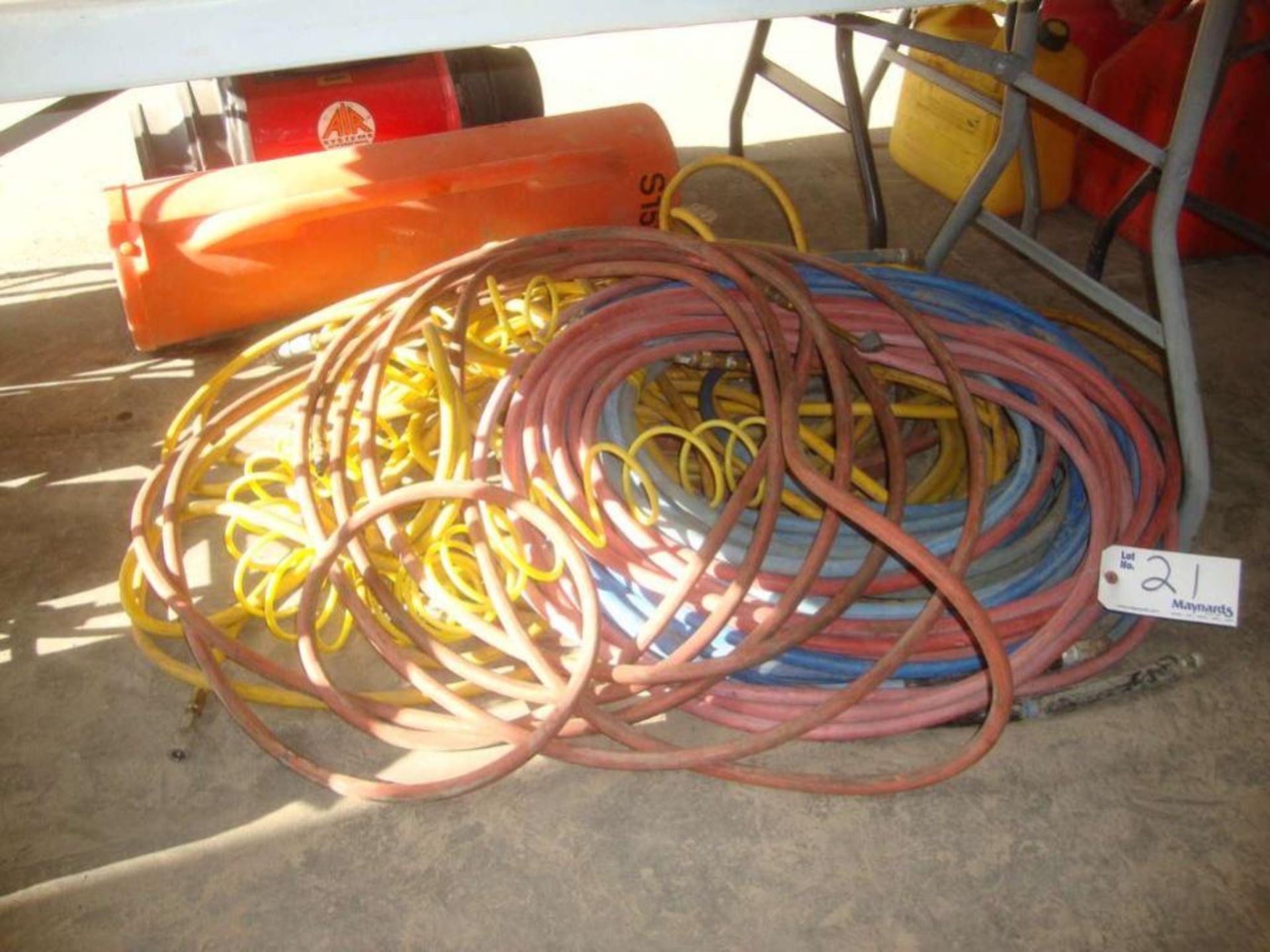 Lot of air hose