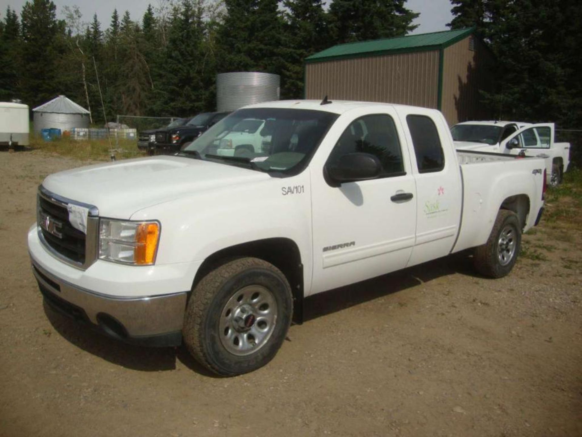 2010 GMC Sierra 1500 Extended cab pick up truck,