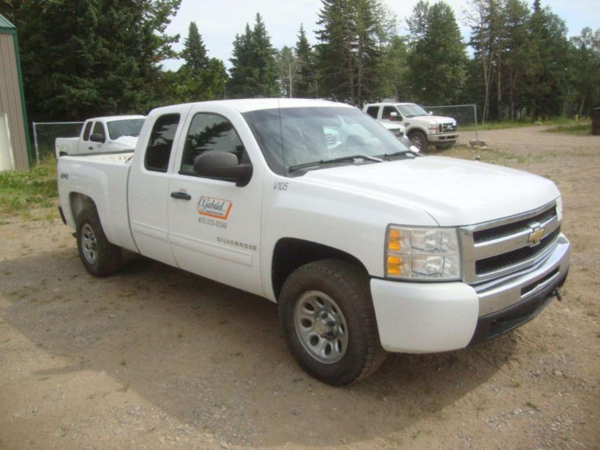 2009 Chevrolet Silverado LS Extended cab pick up truck, - Image 2 of 6