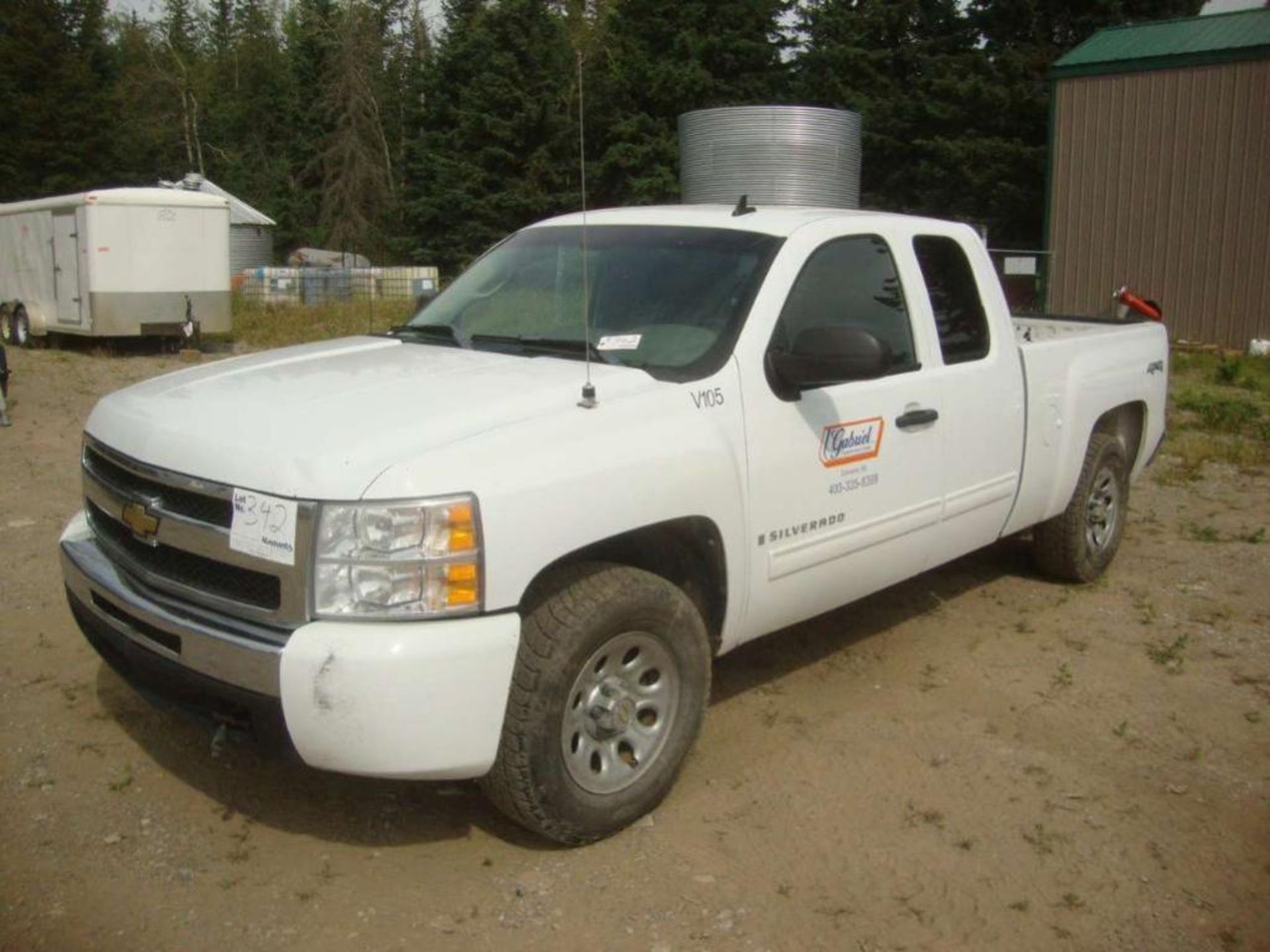 2009 Chevrolet Silverado LS Extended cab pick up truck,