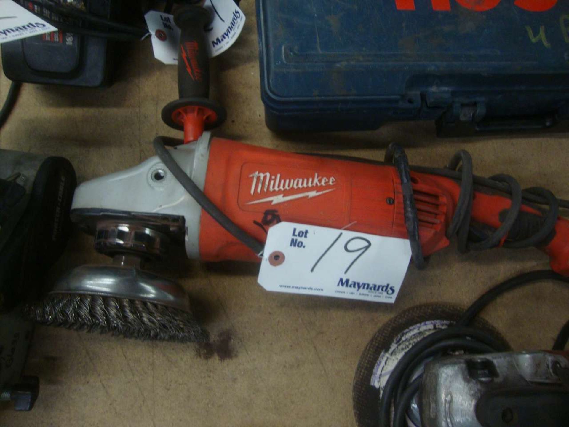 Milwaukee 7"/9" grinder