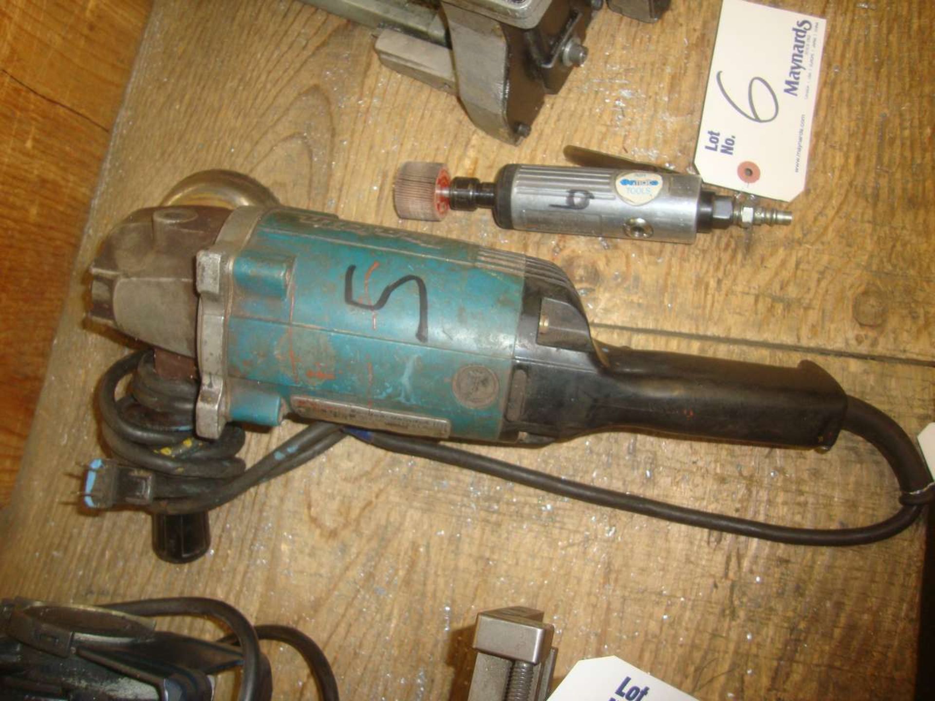 Makita GA7910 Grinder