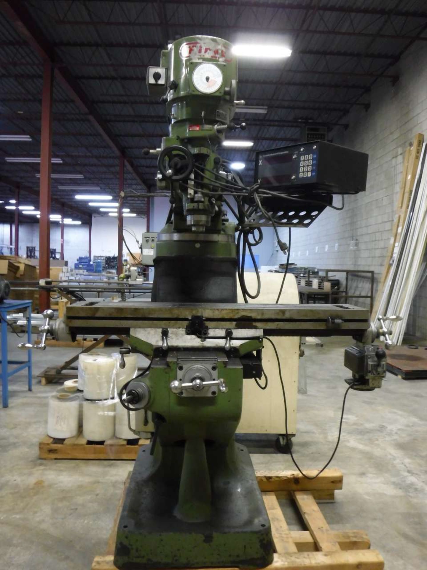 First LC-1-VS Vertical Milling Machine - Image 2 of 2