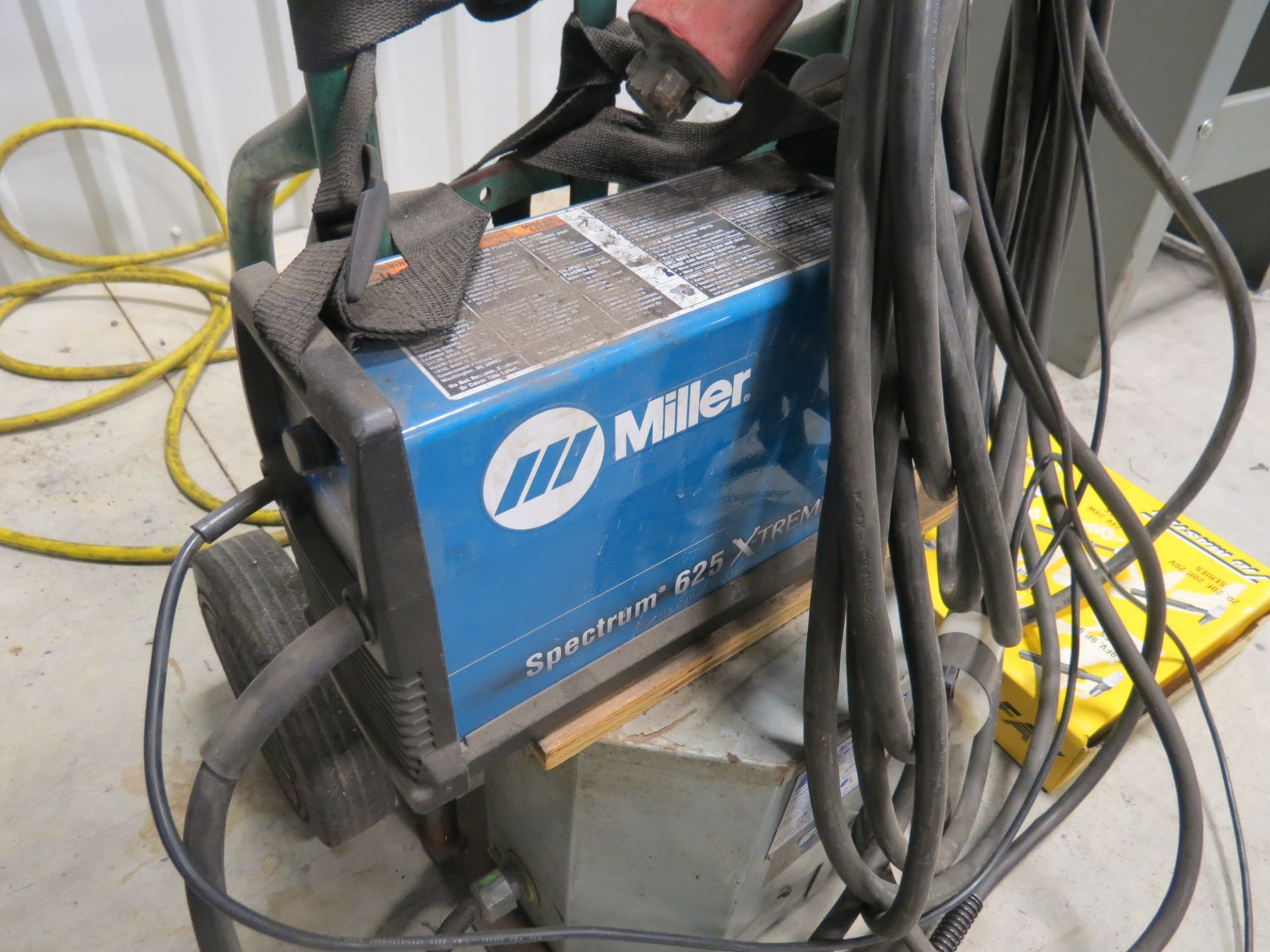 Miller Spectrum 625 Plasma Cutter - Image 3 of 3