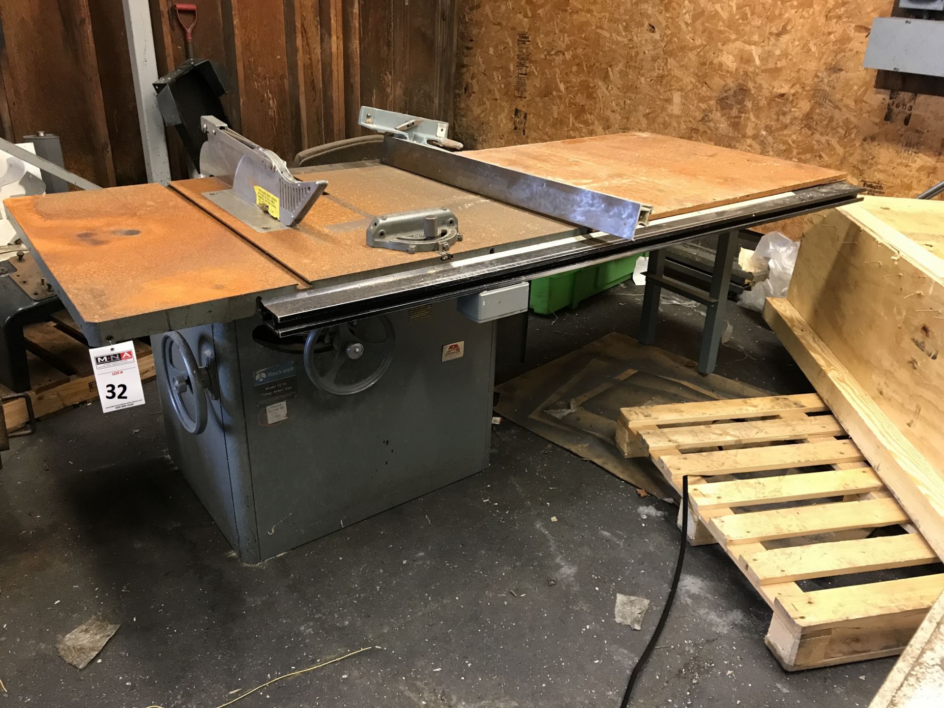 Rockwell Tilting Arbor Saw (Table Saw) w/table extension.