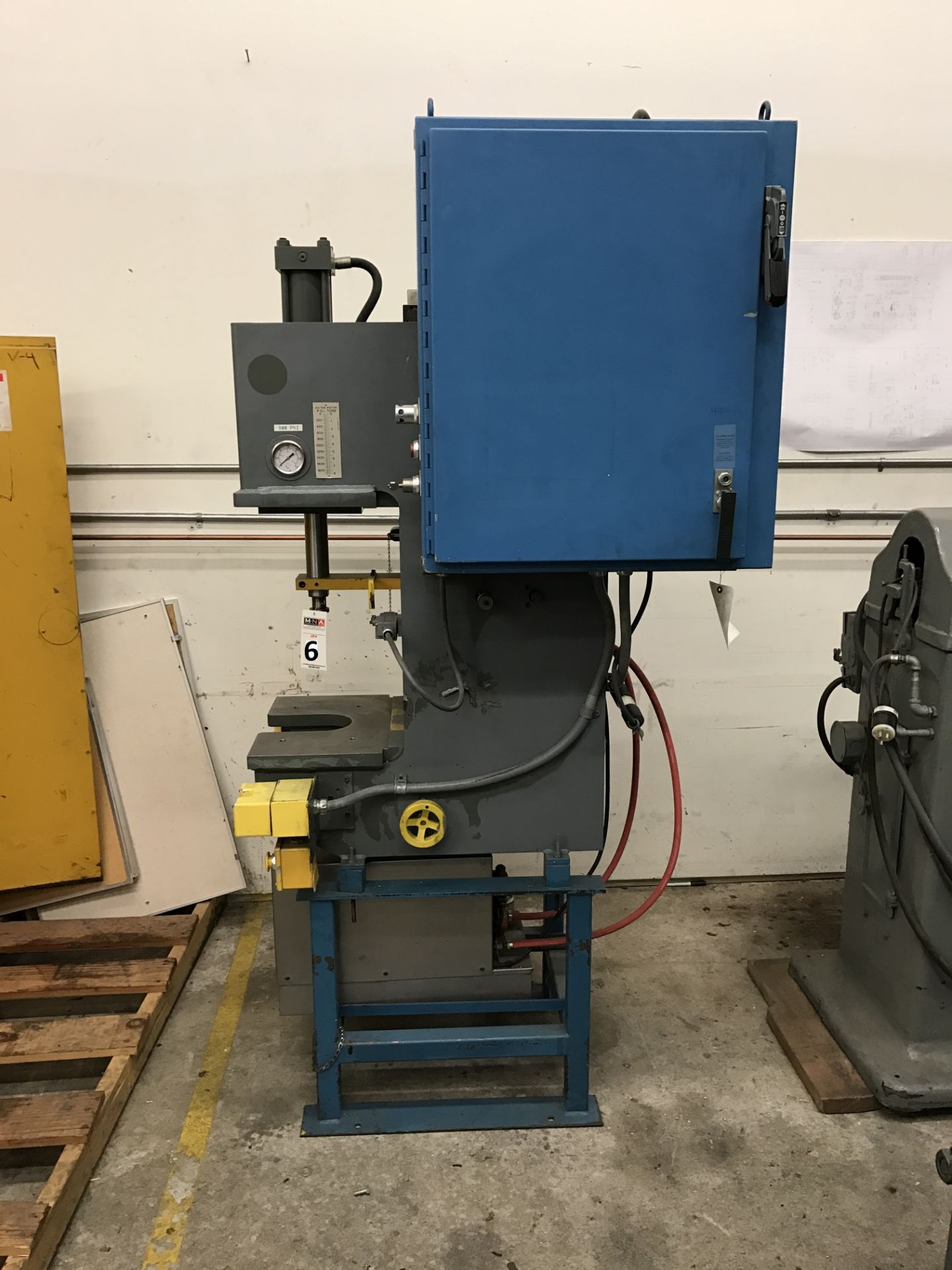 Multipress W4R80H 8 Ton Hydraulic Press; Serial #4775 - Image 2 of 4