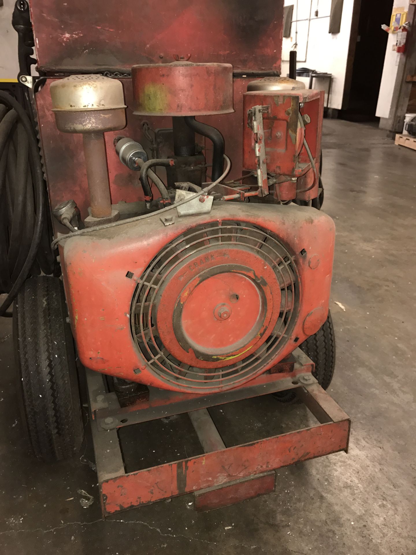 Lincoln Engine Driven Welder/Generator - Lincwelder 225; Model DC-225/3-AS; Gasoline Engine Driven - Image 5 of 5