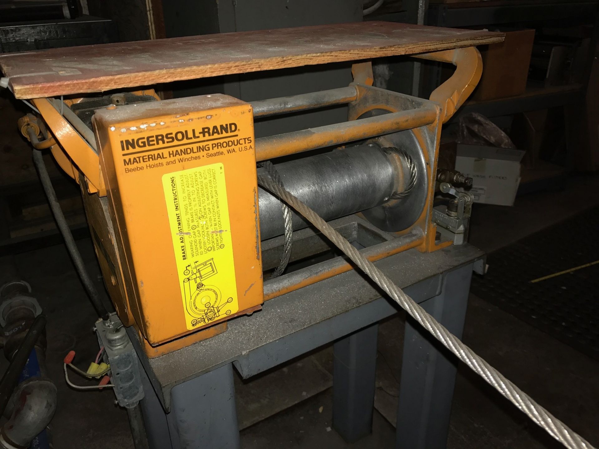 Beebe Bros. Inc Model DT800B40-12 Electric Cable Winch; 750lb Capacity; - Image 5 of 5