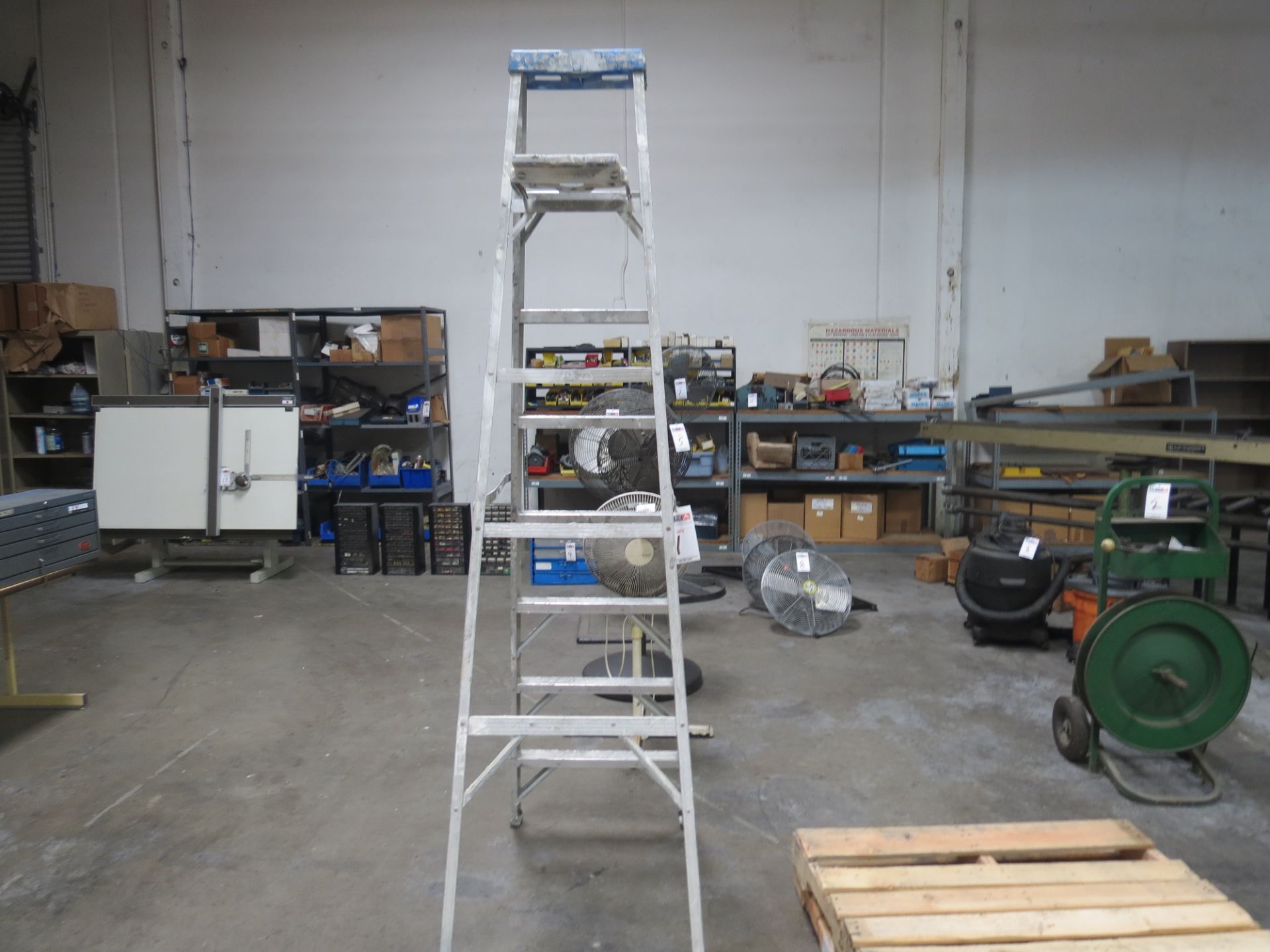 6" Aluminum ladder - Image 2 of 2