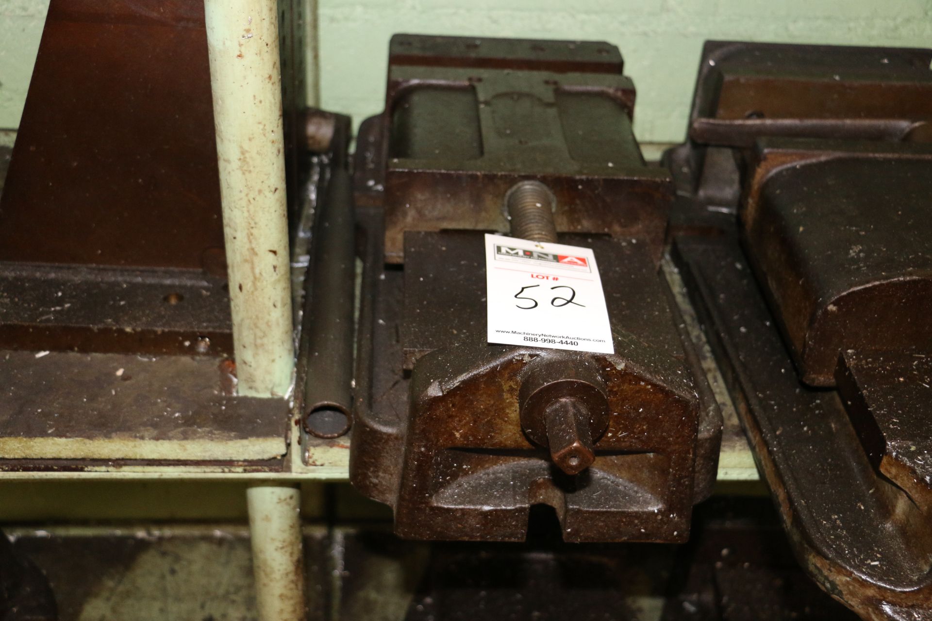 10 IN MILL VISE