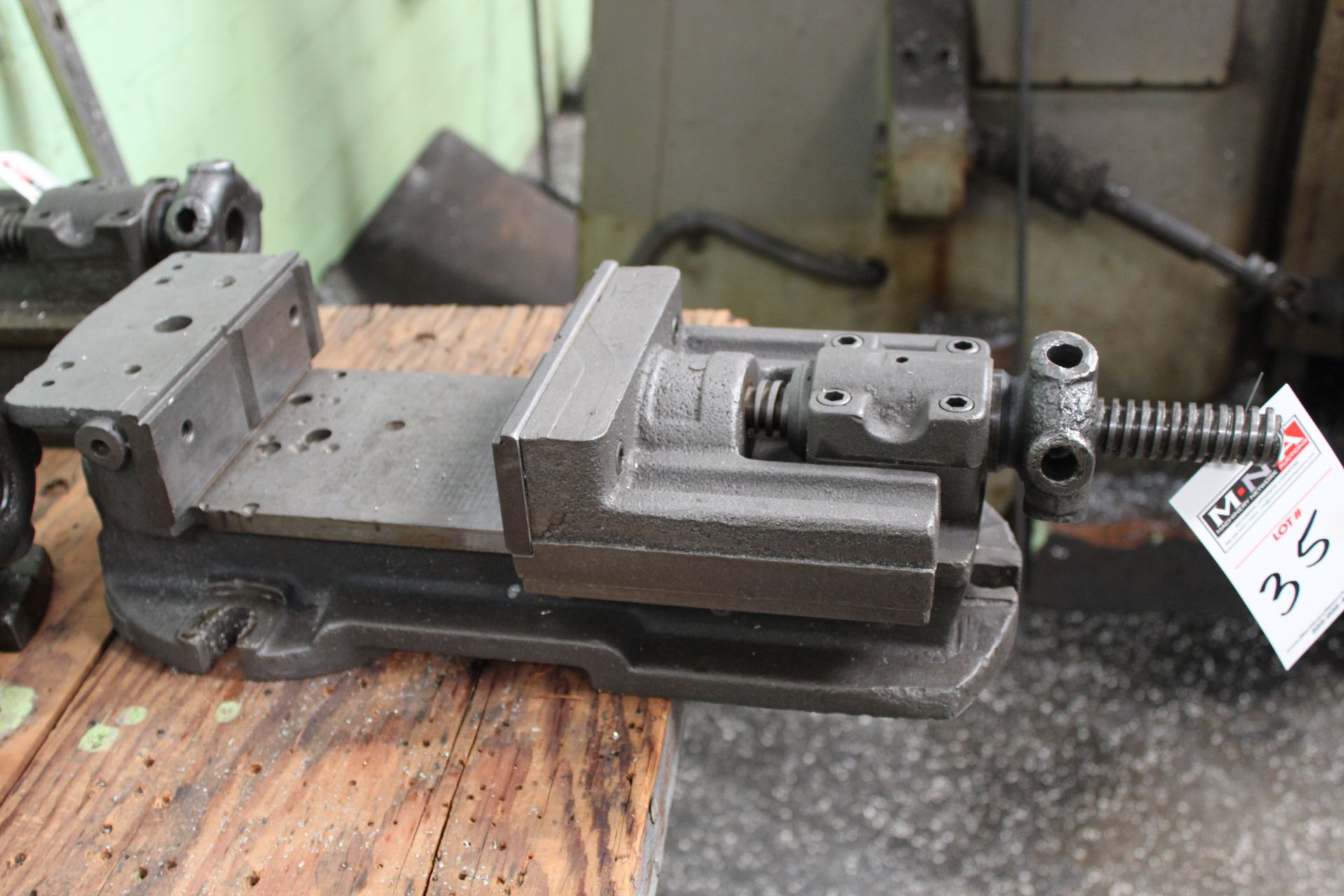 8 IN. MILL VISE