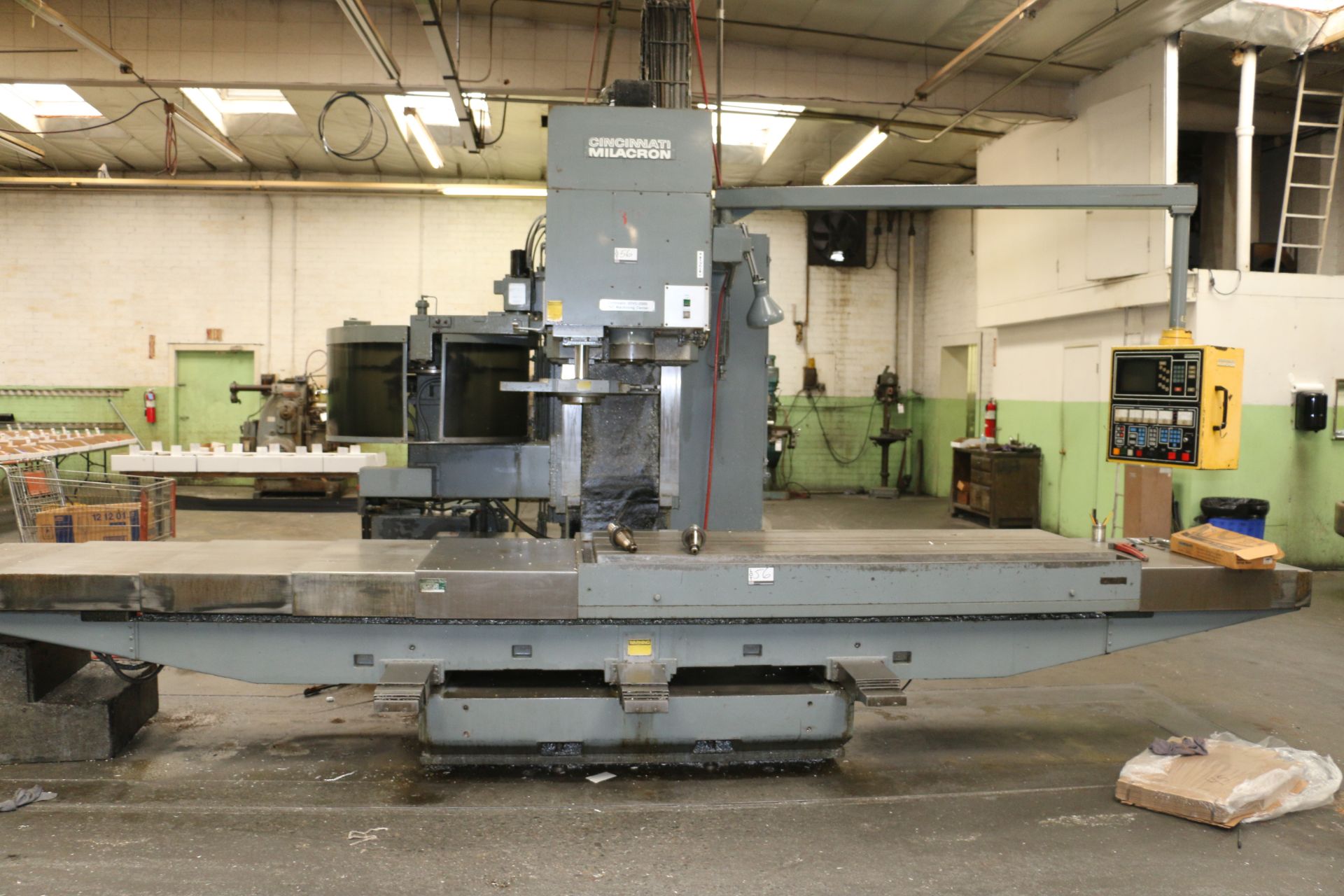 Cincinnati 20 VC-2000 3-Axis, Cintimatic/Aramatic 900-MC CNC Control, 20 H.P., X=80, Y=30, Z=30, - Image 2 of 9