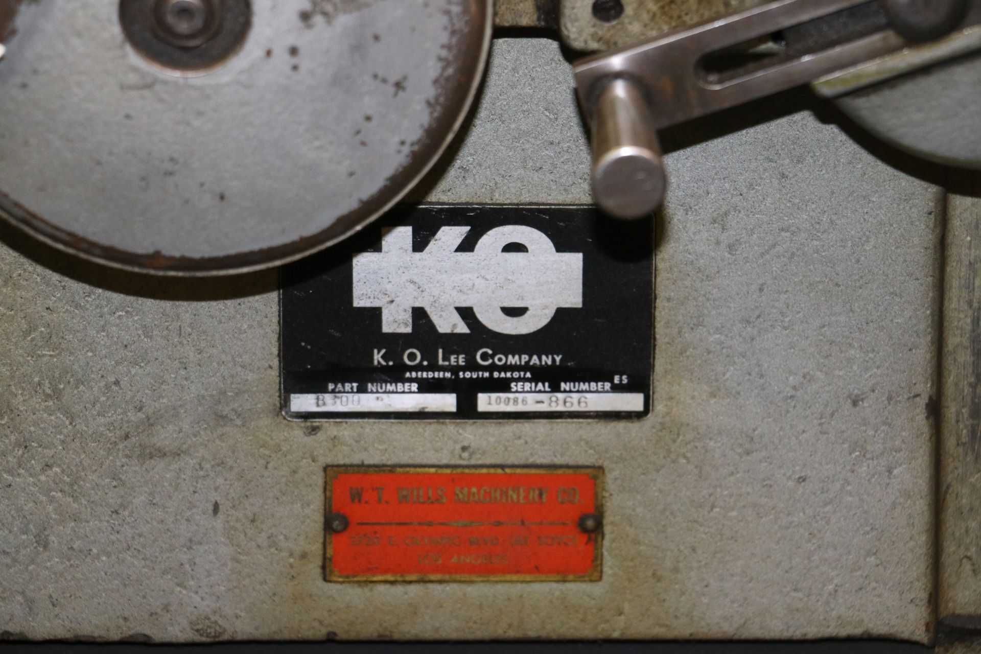 K. O. LEE TOOL CUTTER GRINDER S/N 10086-866 - Image 2 of 3