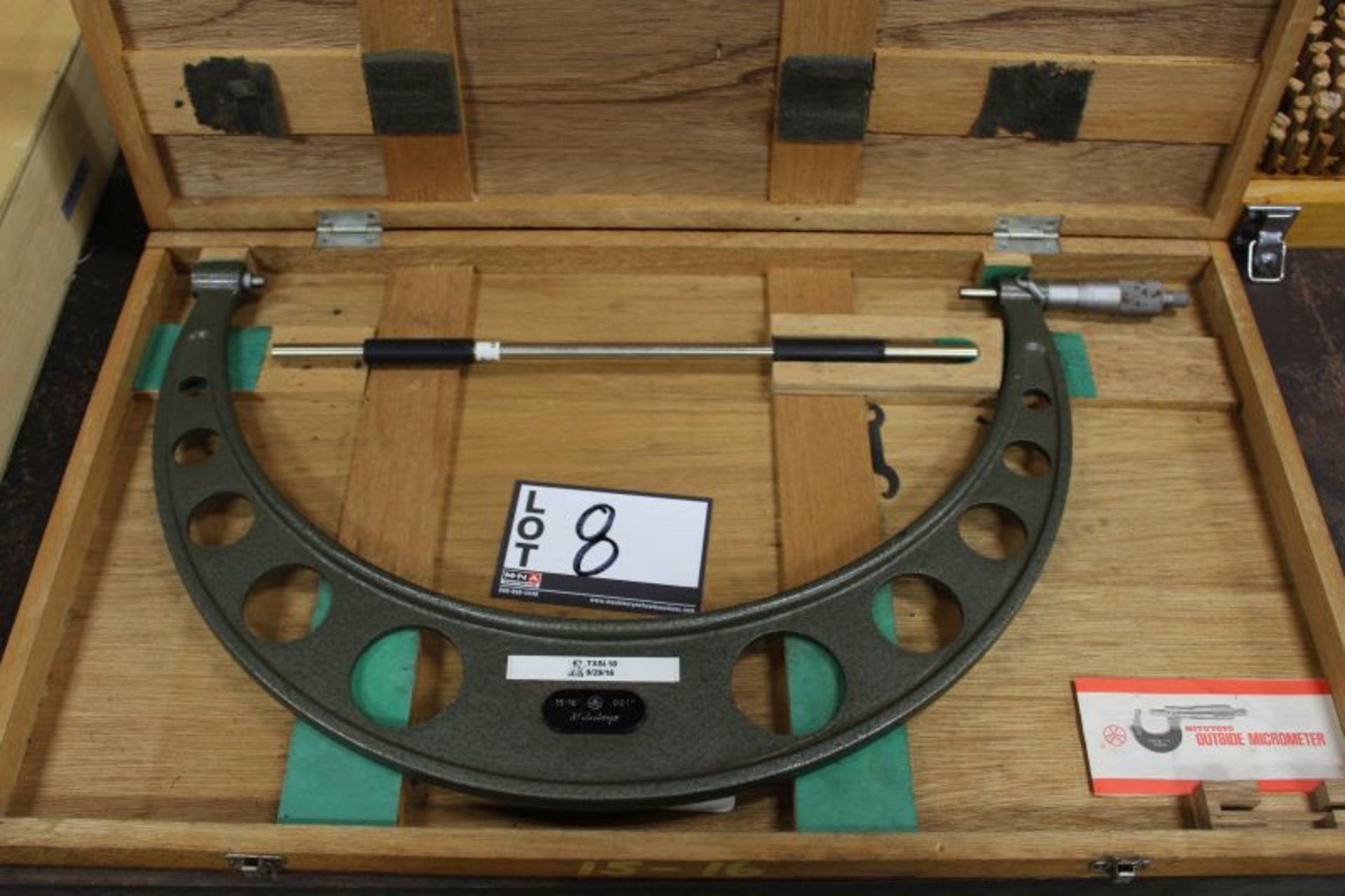 MITUTOYO 15" - 16" OUTSIDE MICROMETER