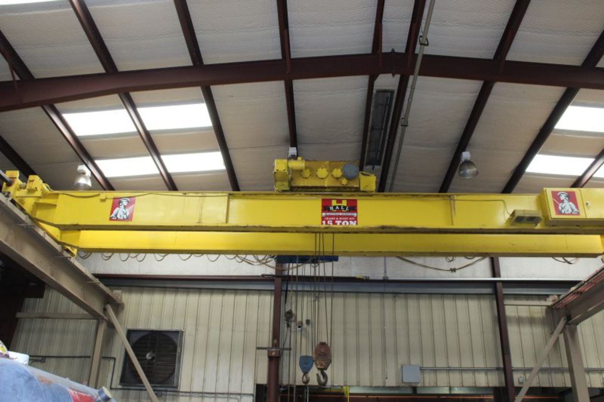 15 TON 40FT SPAND OVER HEAD CRANE W. 15 TON HOIST - Image 2 of 6