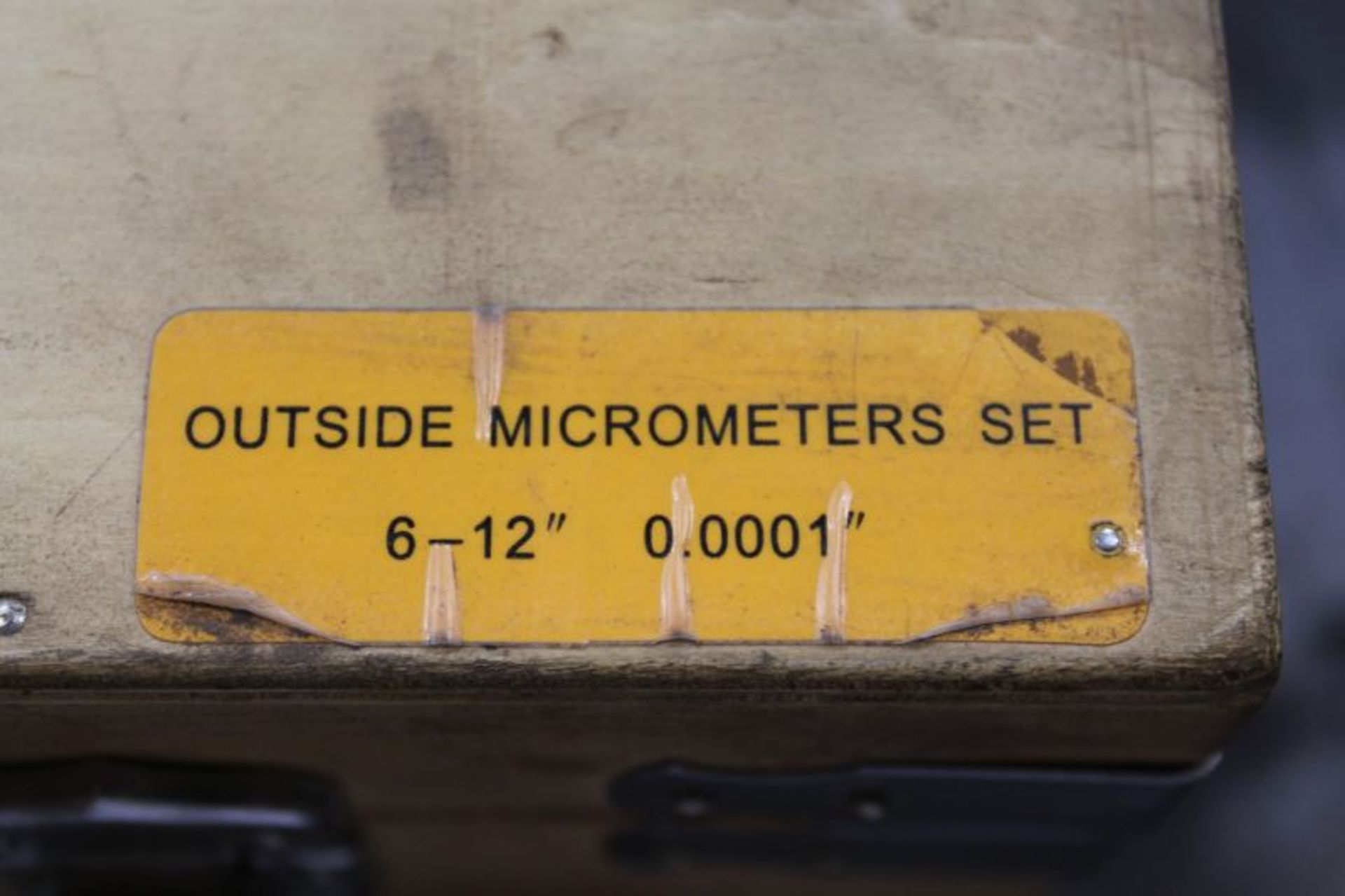MITUTOYO 6" - 12" OUTSIDE MICROMETER SET W. INTERCHANGEABLE ANVILS - Image 7 of 7