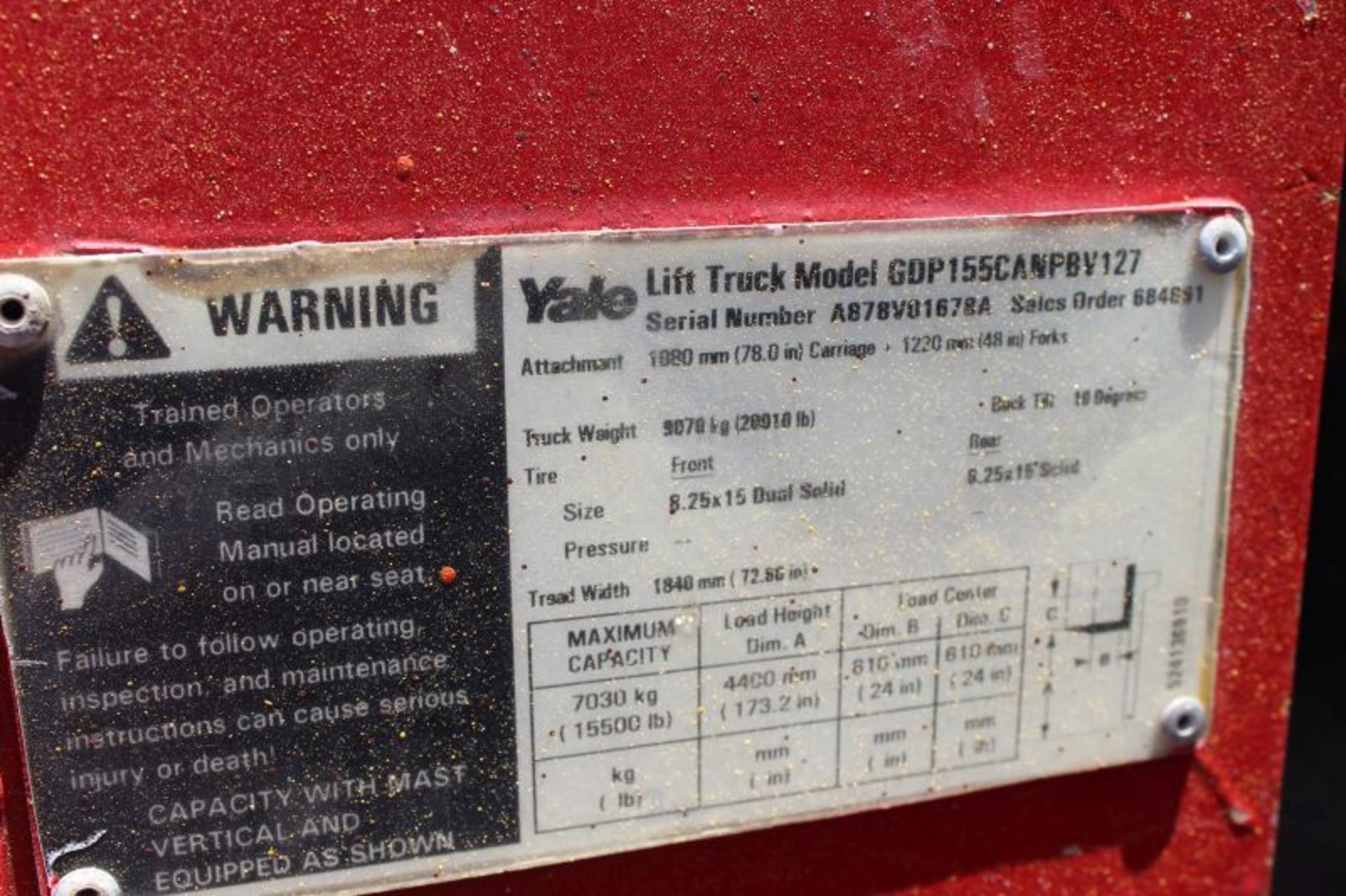 YALE 15,000 LB 2 STAGE MAST DIESEL FORKLIFT MODEL NUMBER GDP155CANPBV127 SERIAL NUMBER - Image 6 of 6