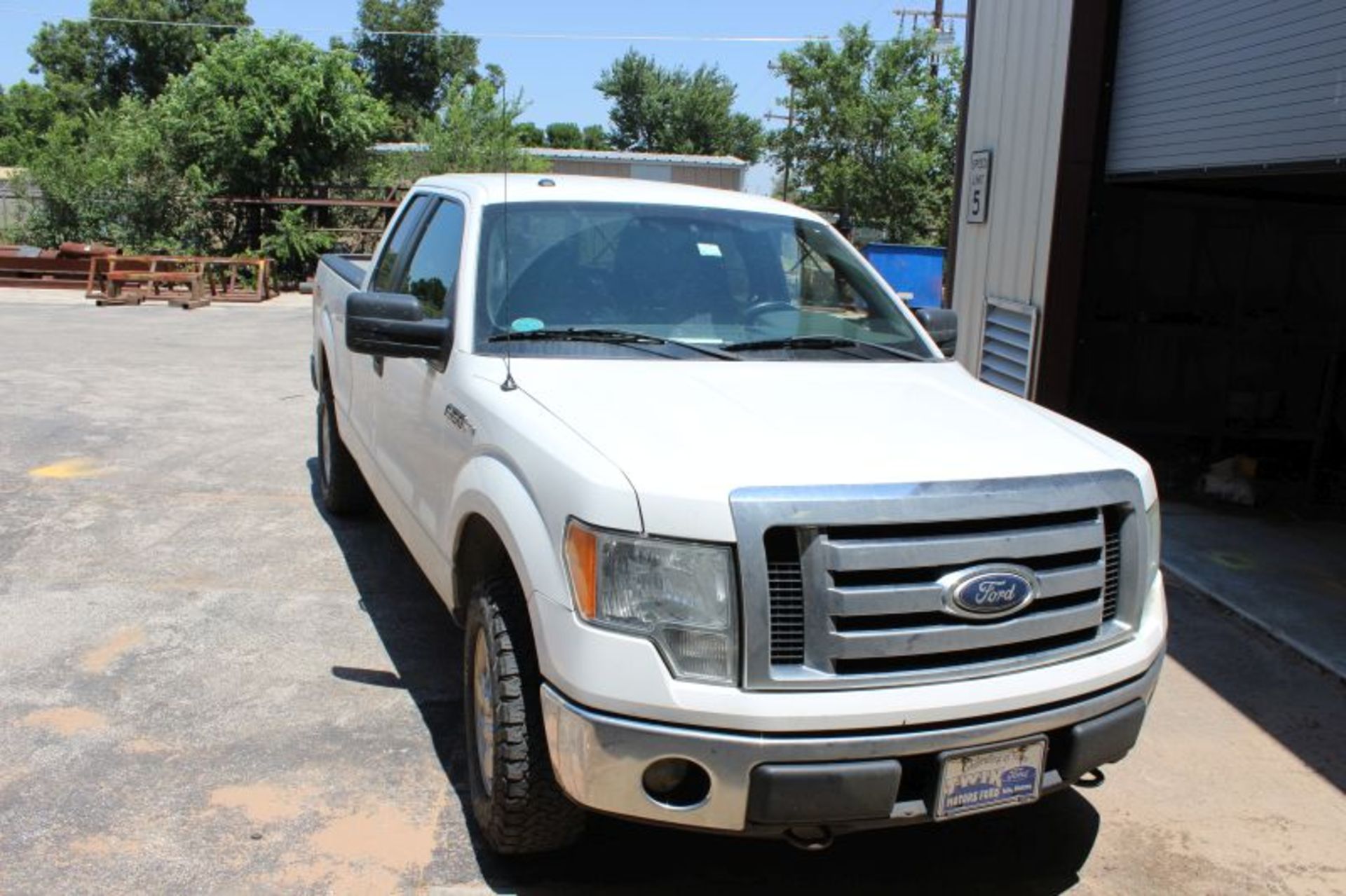 2010 FORD F-150 4 X 4 PICK UP TRUCK, OKLAHOMA LICENSE PLATE V42-567 MILES 248,509.8 - Image 4 of 7