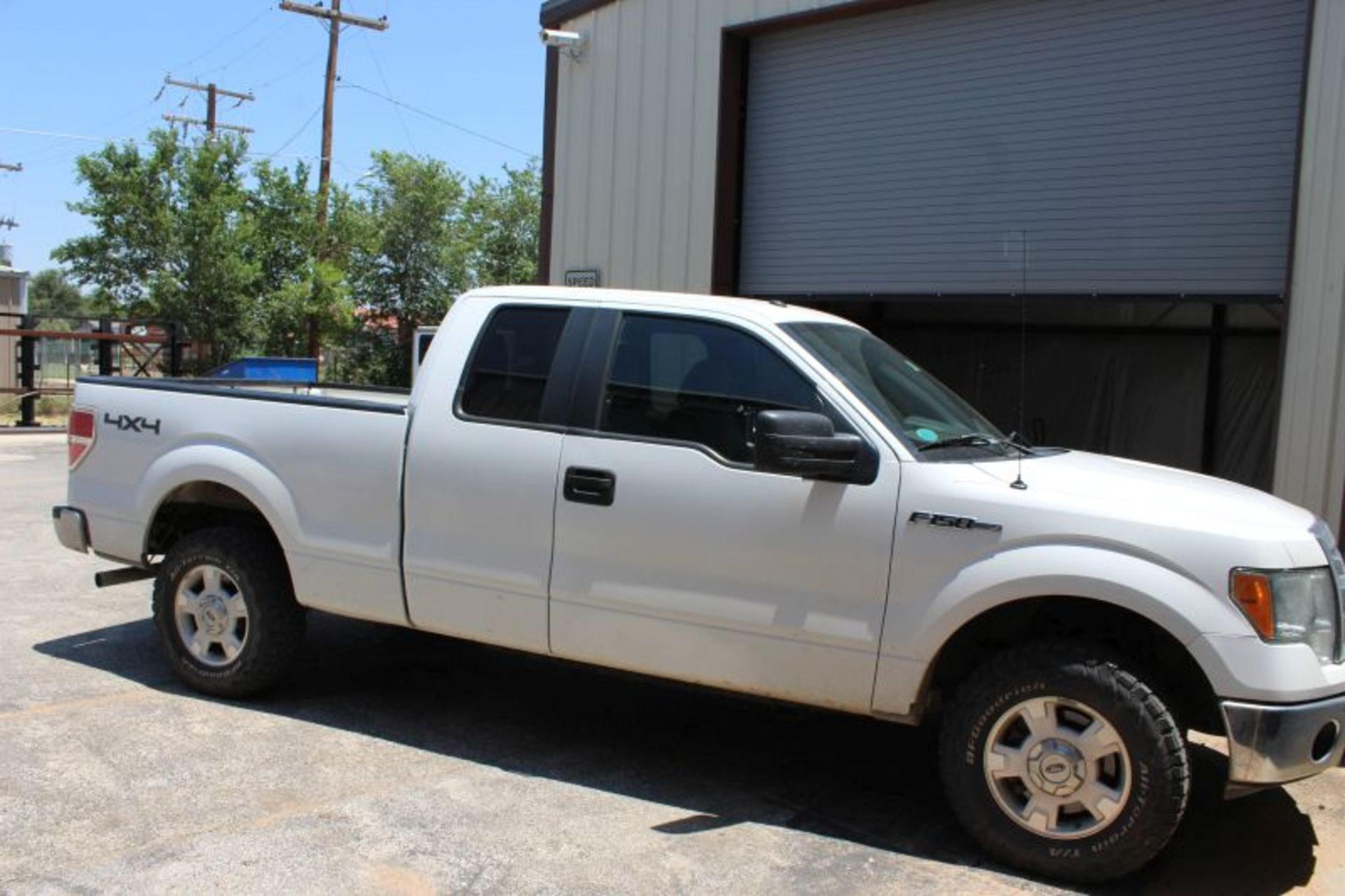 2010 FORD F-150 4 X 4 PICK UP TRUCK, OKLAHOMA LICENSE PLATE V42-567 MILES 248,509.8 - Image 5 of 7