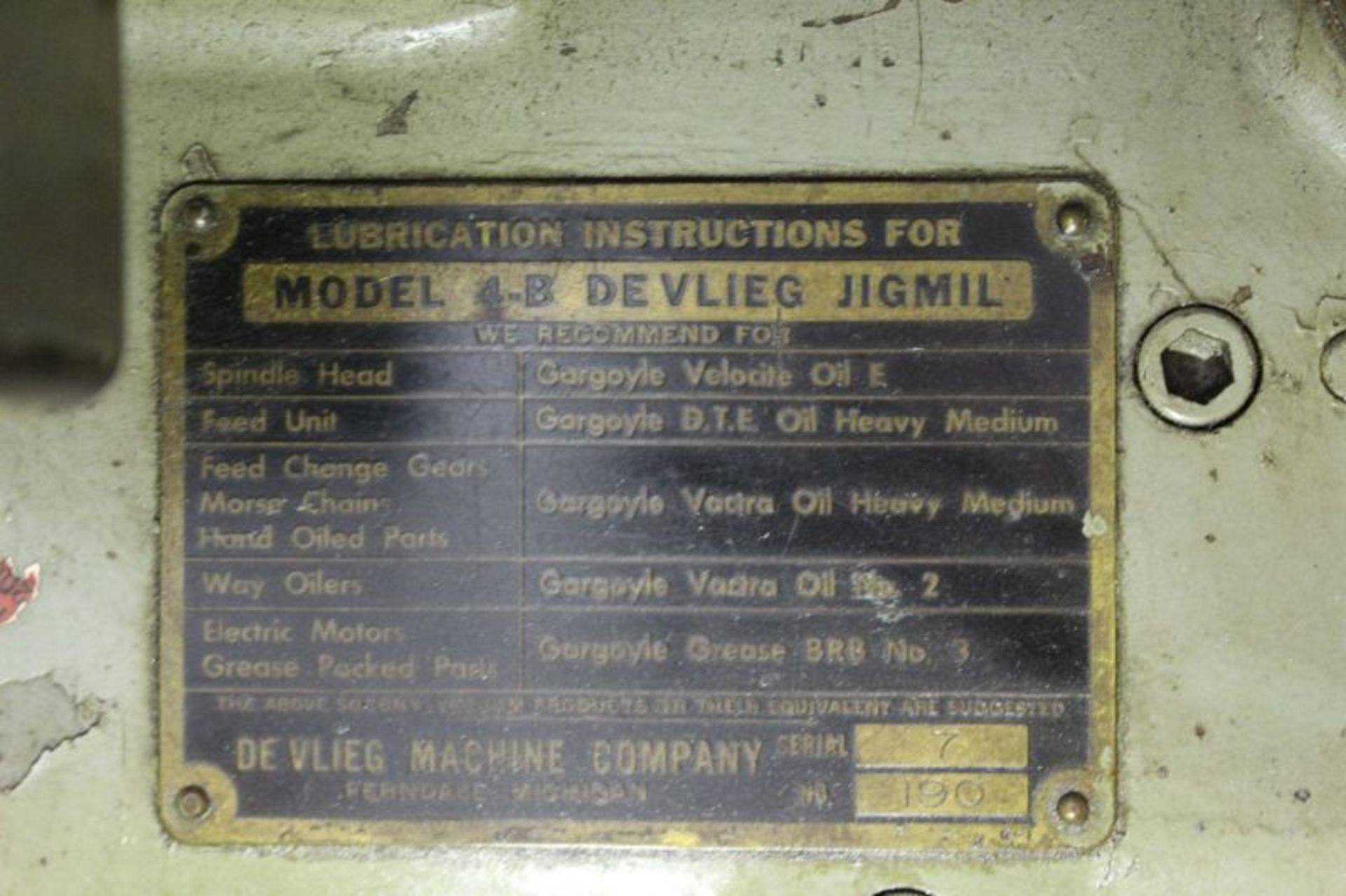 DEVLIEG 4C JIGMIL HORIZONTAL BORING MILL 38" X 120" TABLE MODEL NUMBER 4C S/N 7-190 - Image 8 of 9