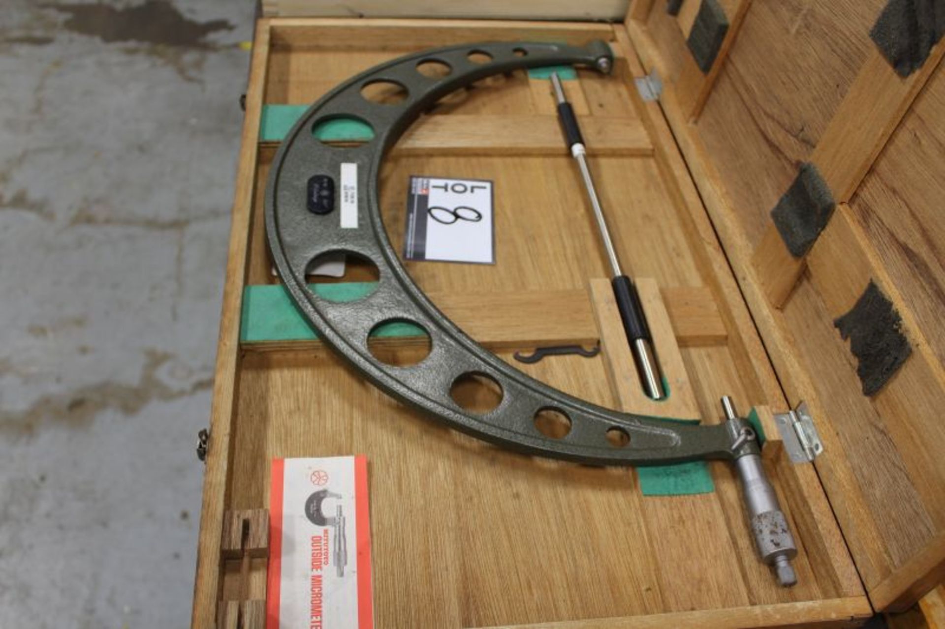 MITUTOYO 15" - 16" OUTSIDE MICROMETER - Image 3 of 4