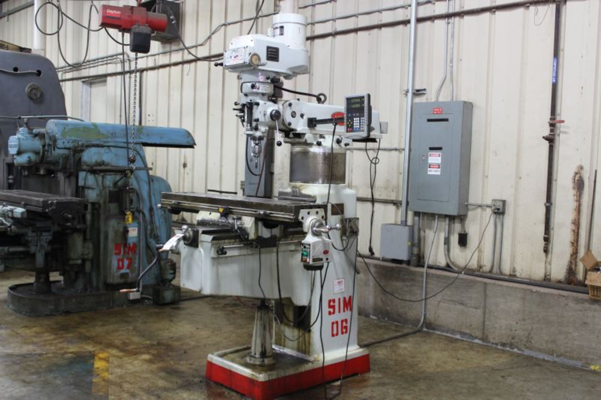 ACRA VERTICAL PRECISION MILLING MACHINE 10" X 54" TABLE MODEL NUMBER AM3VVV SERIAL NUMBER 0707686 W. - Image 2 of 9