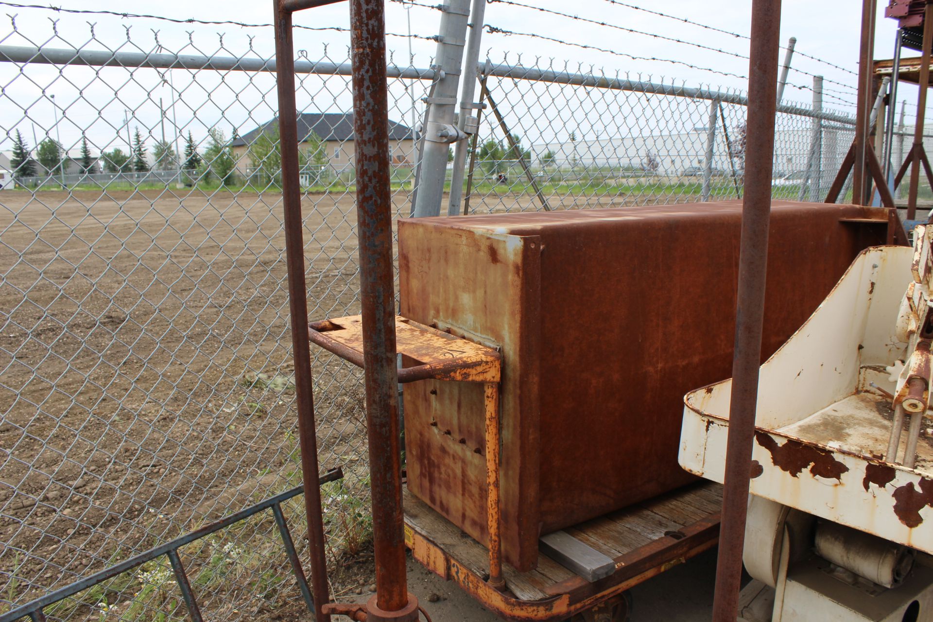 ASSORTED METAL STANDS, METAL SCRAP, AND CART - Image 4 of 6