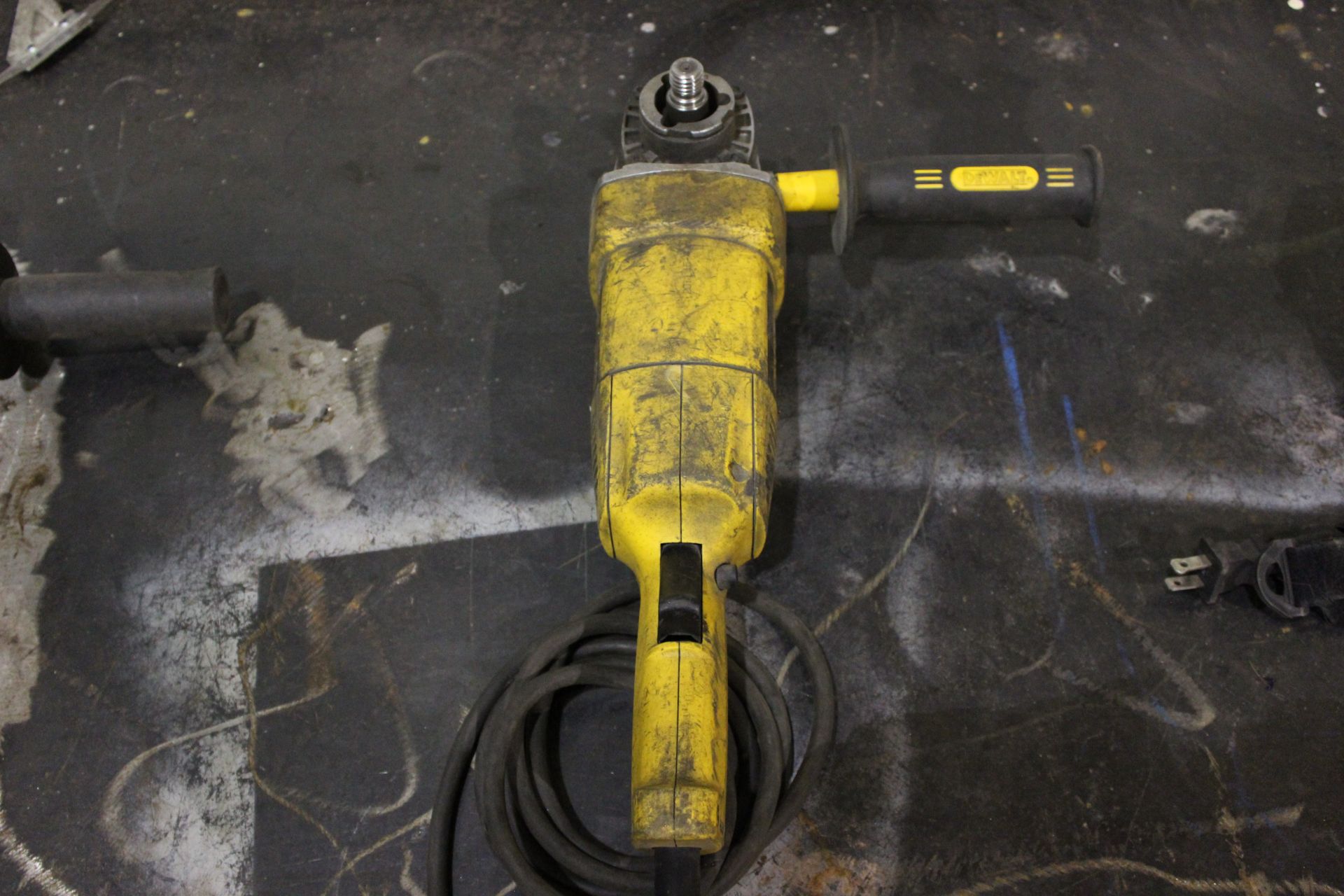 DEWALT 5" ANGLE GRINDER, DW831, S/N 880475