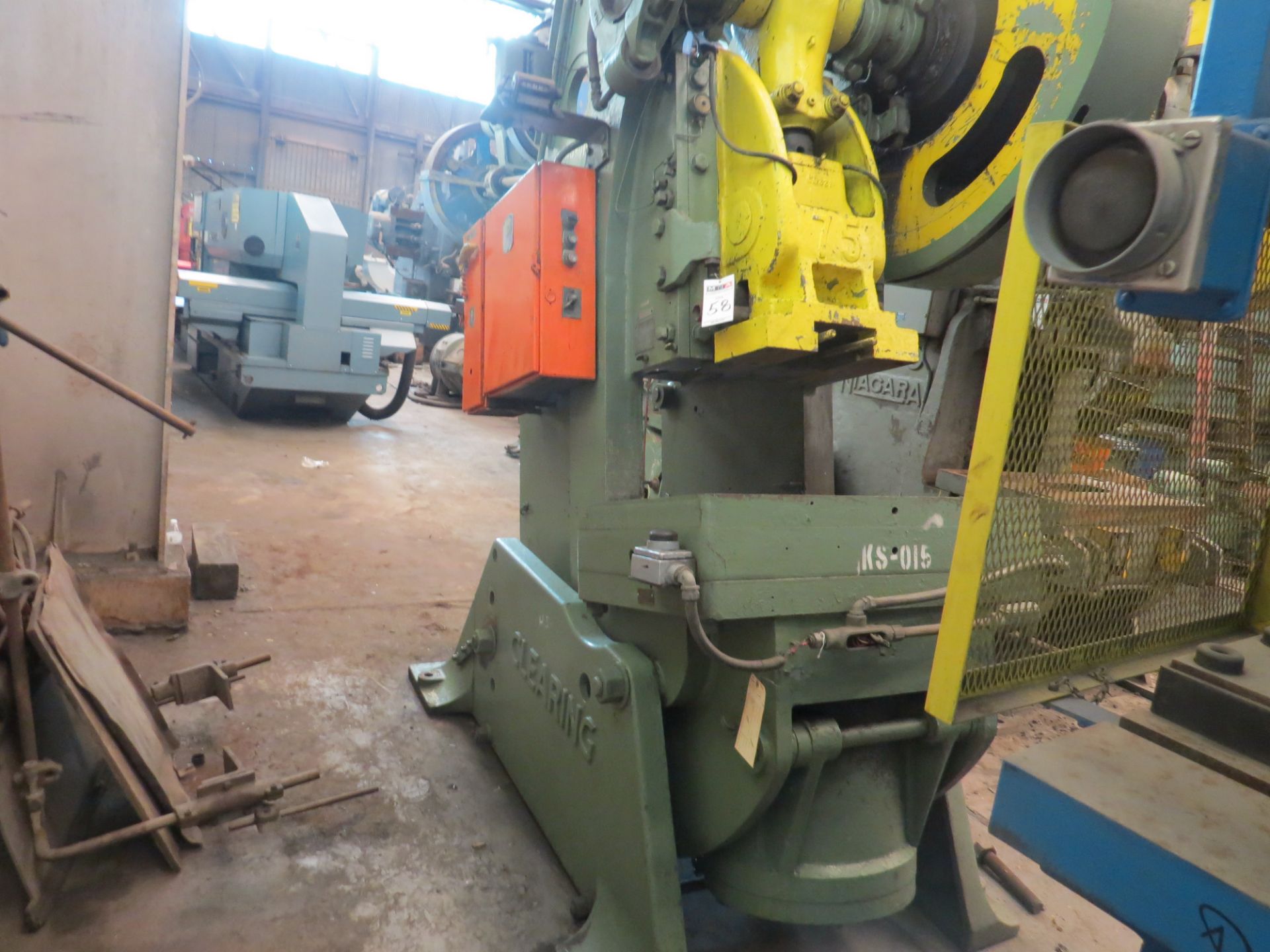 Clearing 45 Ton Punch Press 12'' Shut Height 75 Strokes Per Minute 2 1/2 Adjustment Bed Size 28x18 - Image 4 of 9